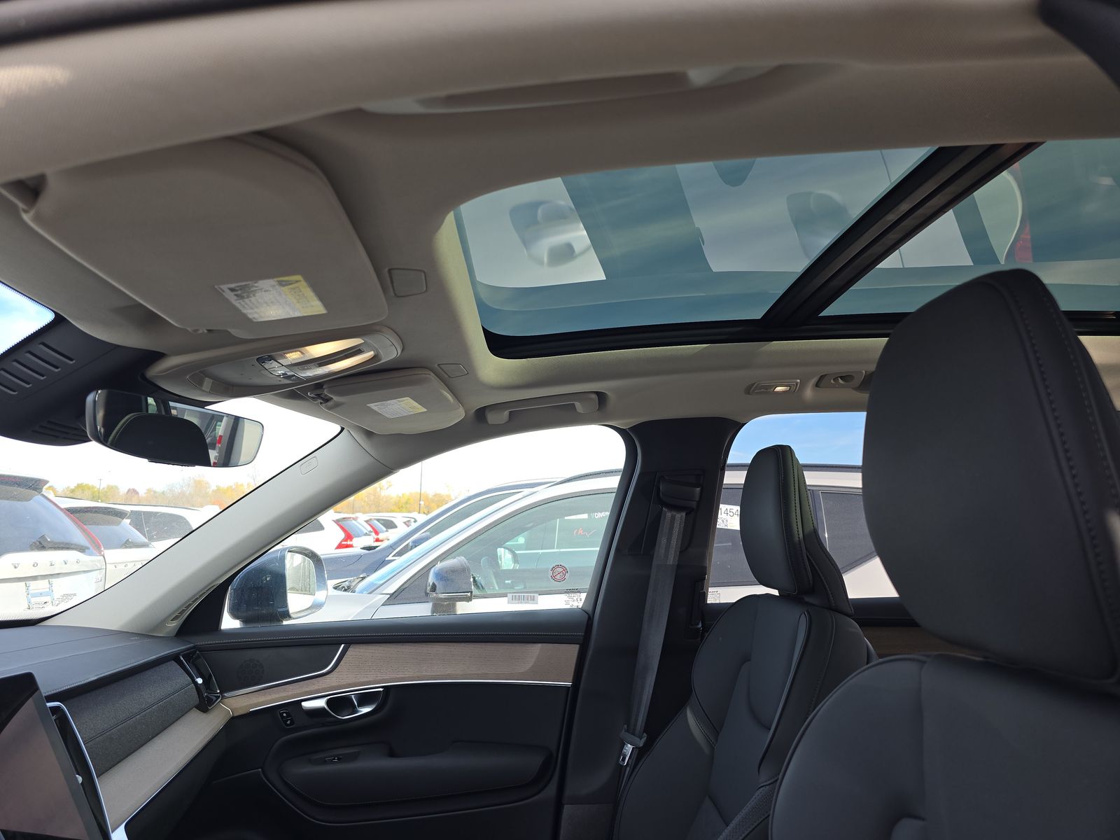 2025 Volvo XC90 B6 Plus AWD