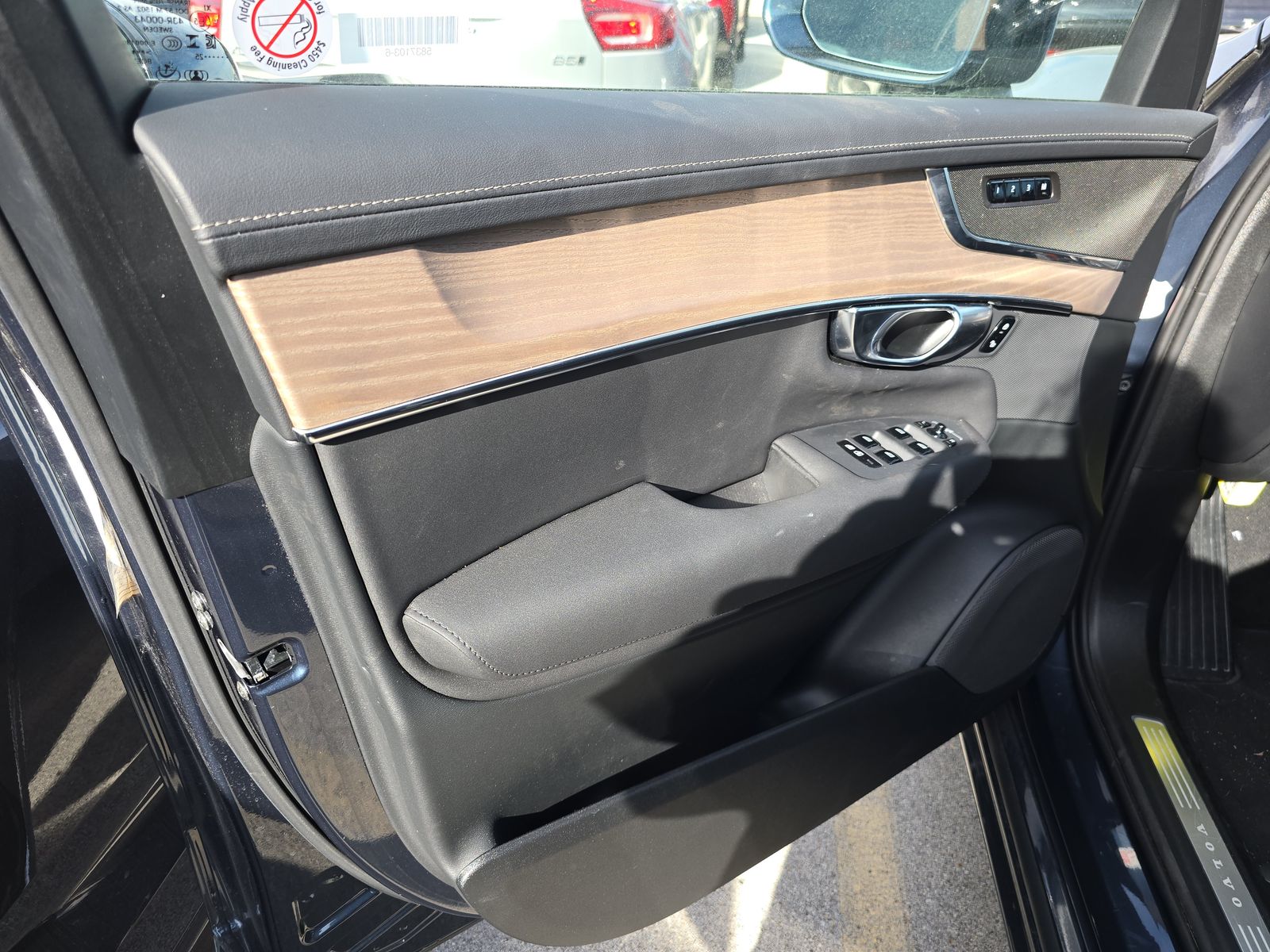 2025 Volvo XC90 B6 Plus AWD