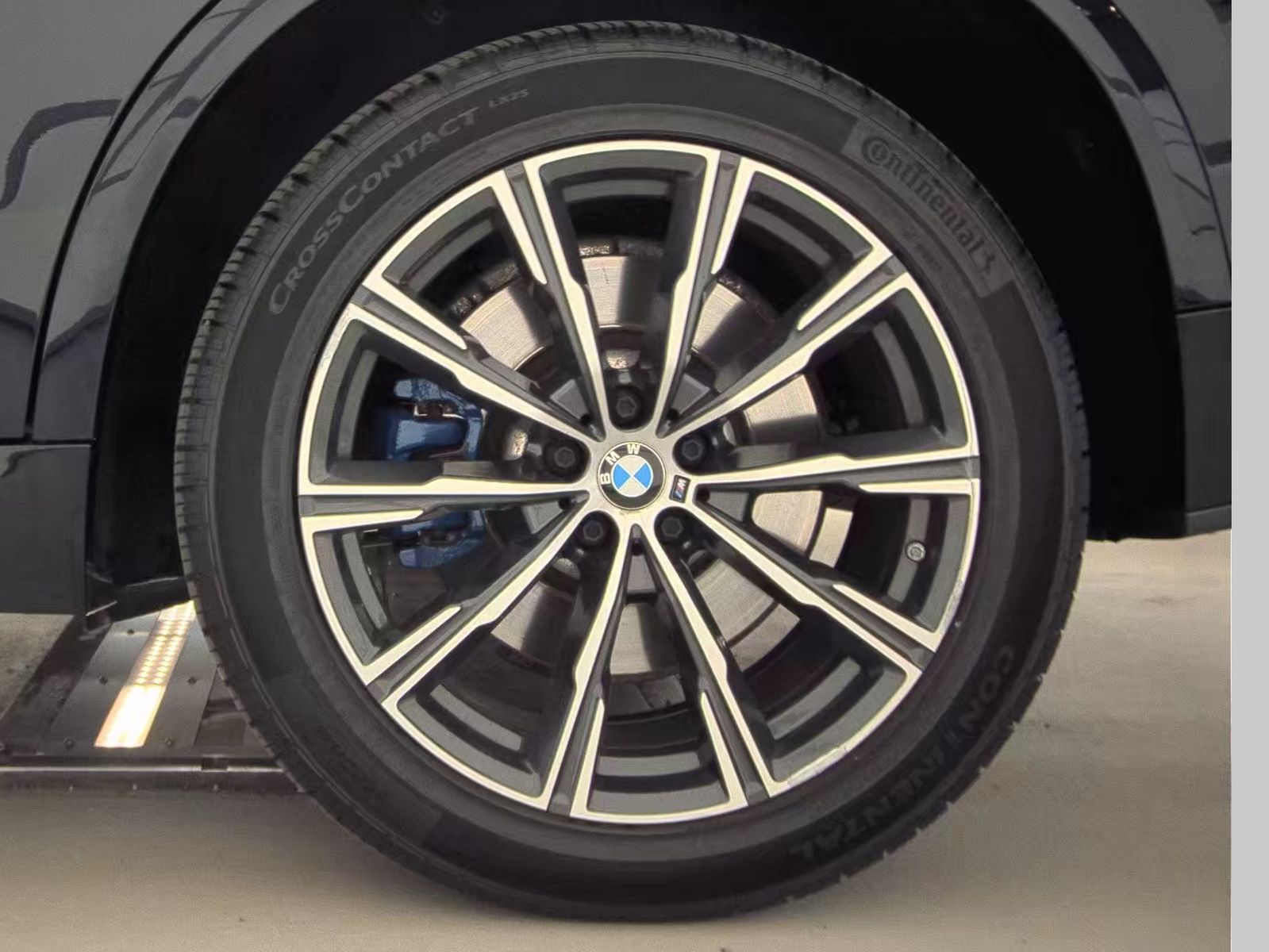 2020 BMW X5 M50i AWD