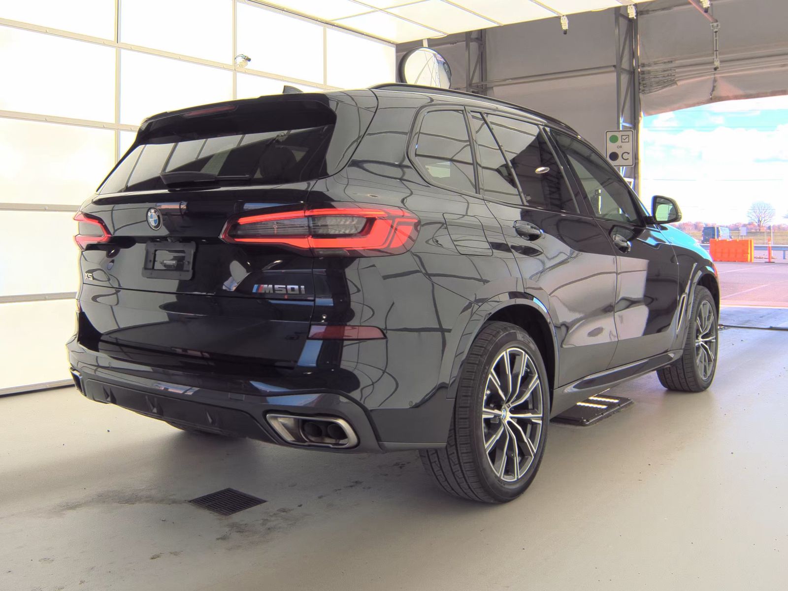 2020 BMW X5 M50i AWD