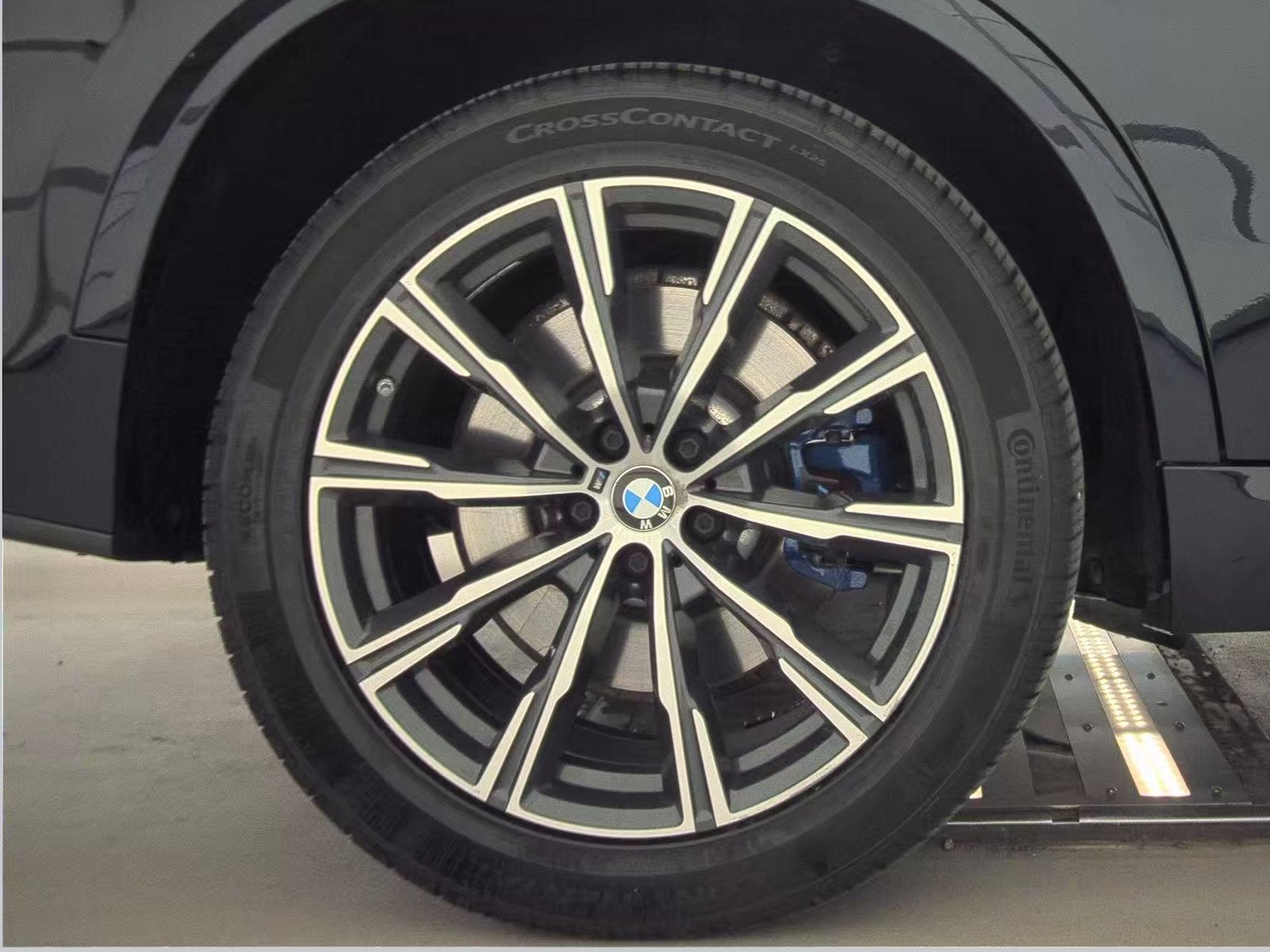 2020 BMW X5 M50i AWD