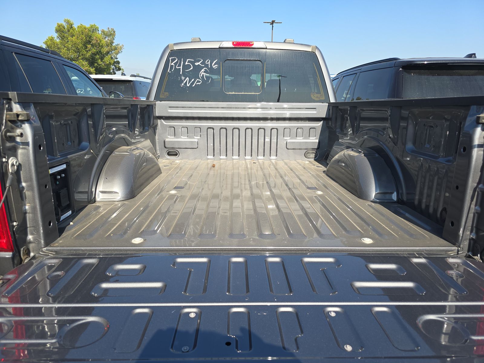 2023 Ford F-150 Hybrid Lariat AWD