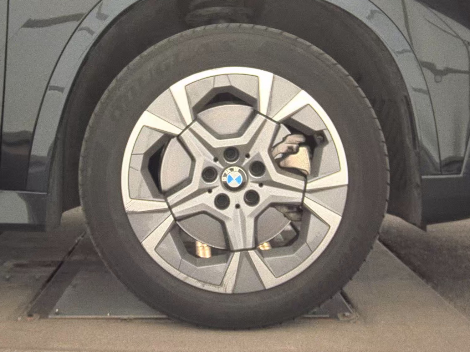 2025 BMW X1 xDrive28i AWD