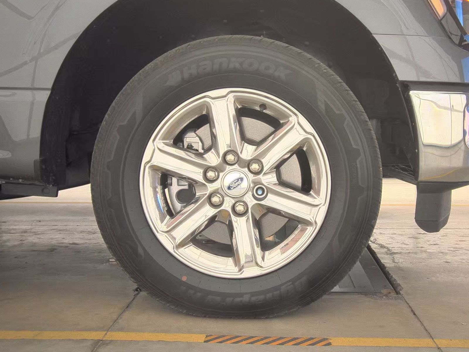 2025 Ford F-150 XLT RWD