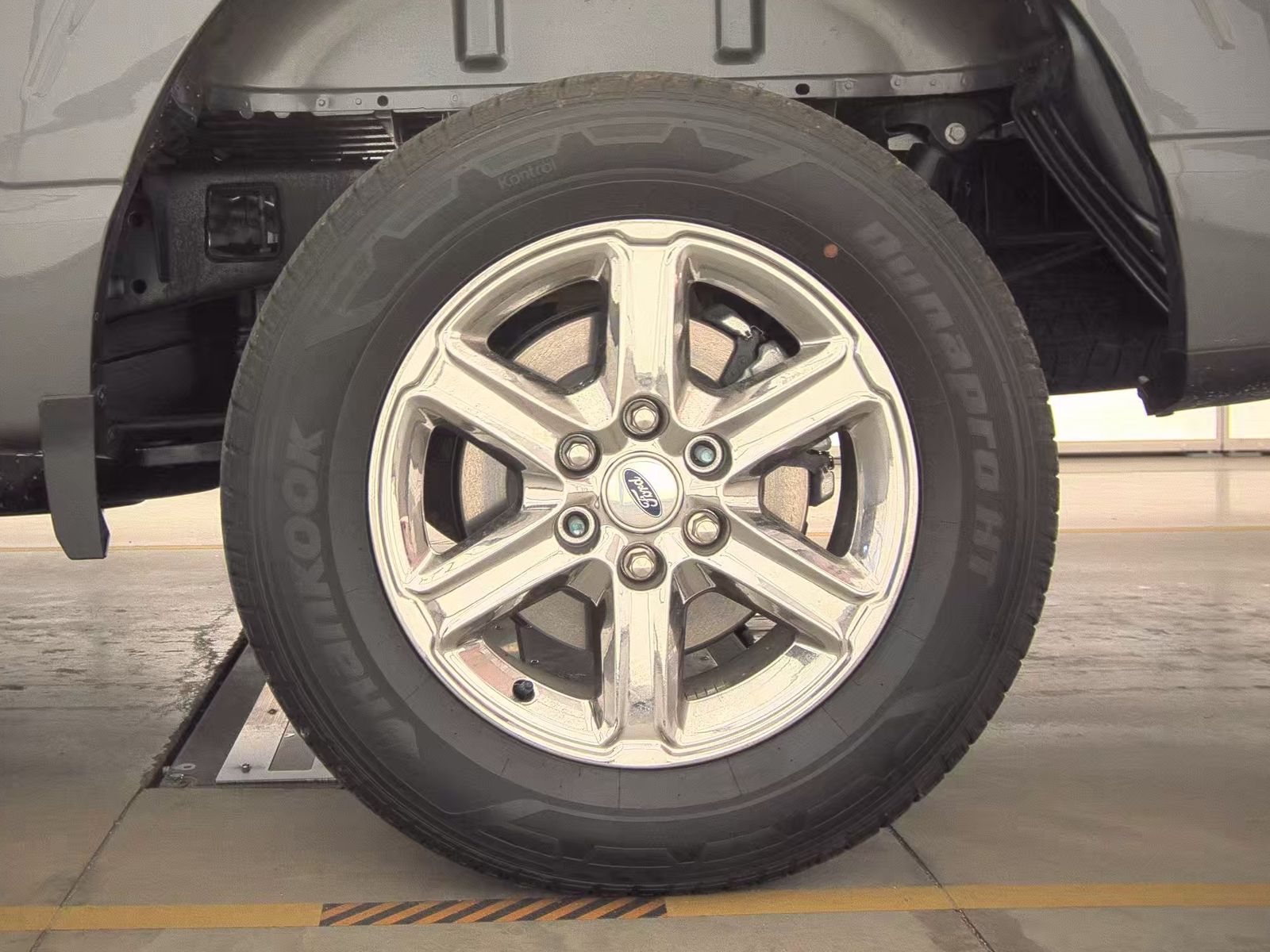 2025 Ford F-150 XLT RWD