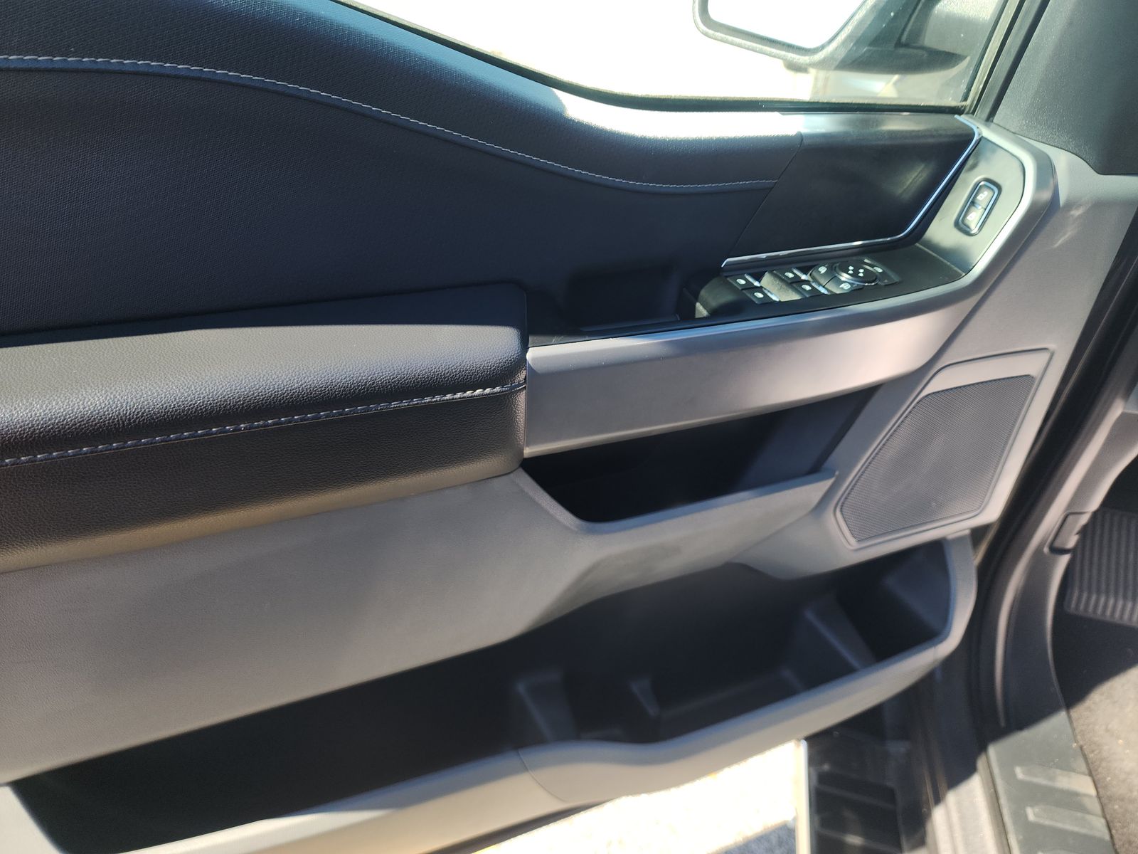 2025 Ford F-150 XLT RWD