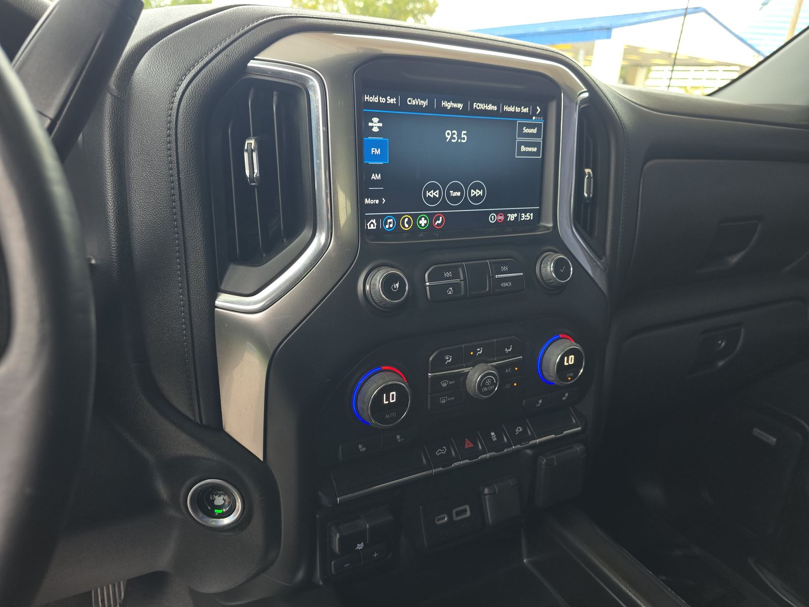 2022 Chevrolet Silverado 1500 RST AWD