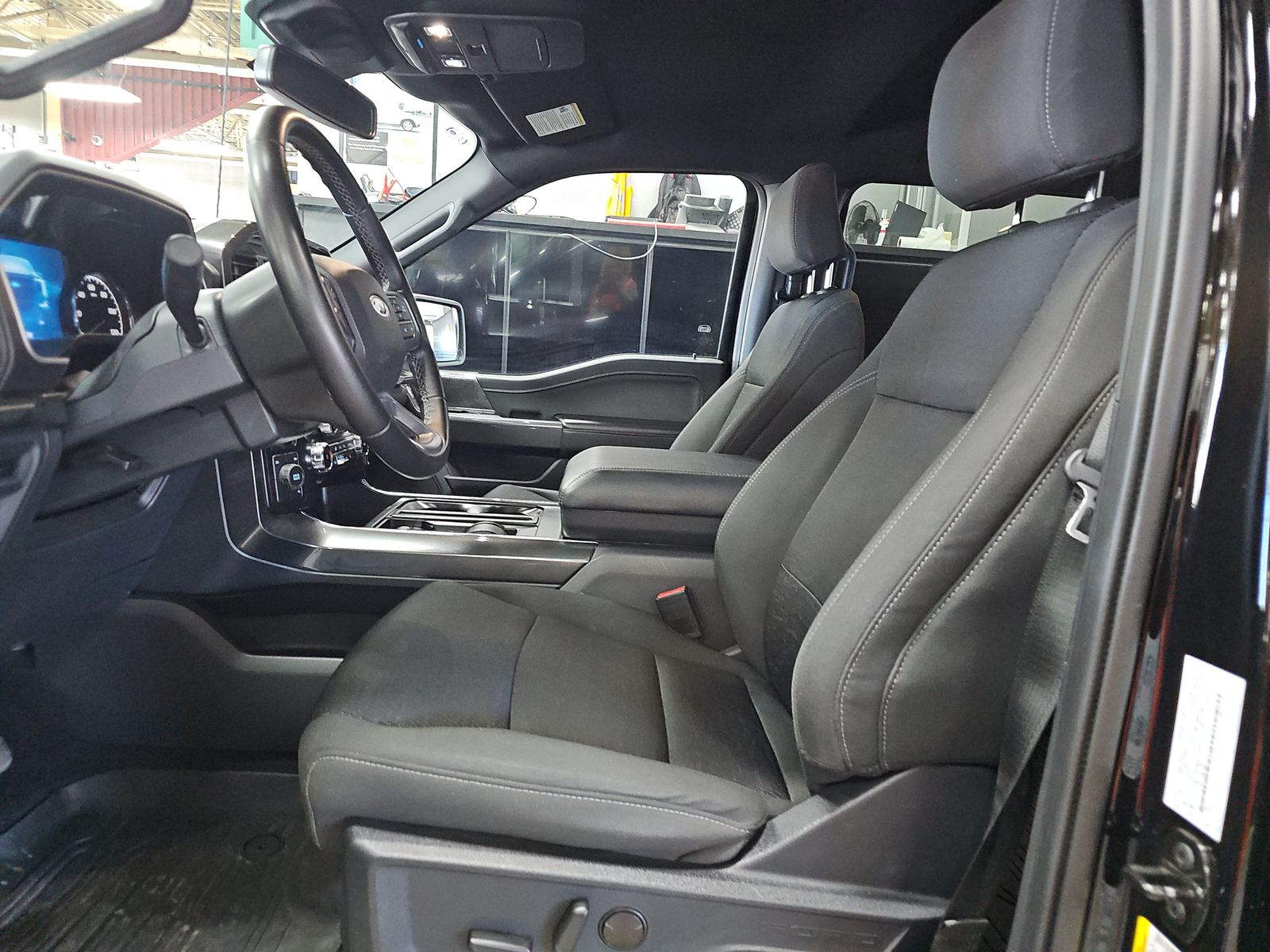 2023 Ford F-150 XLT AWD