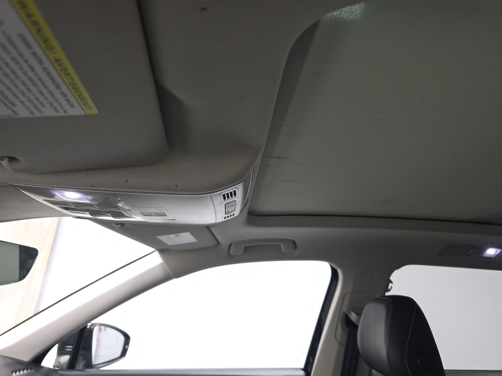 2023 Volkswagen Tiguan 2.0T SE FWD