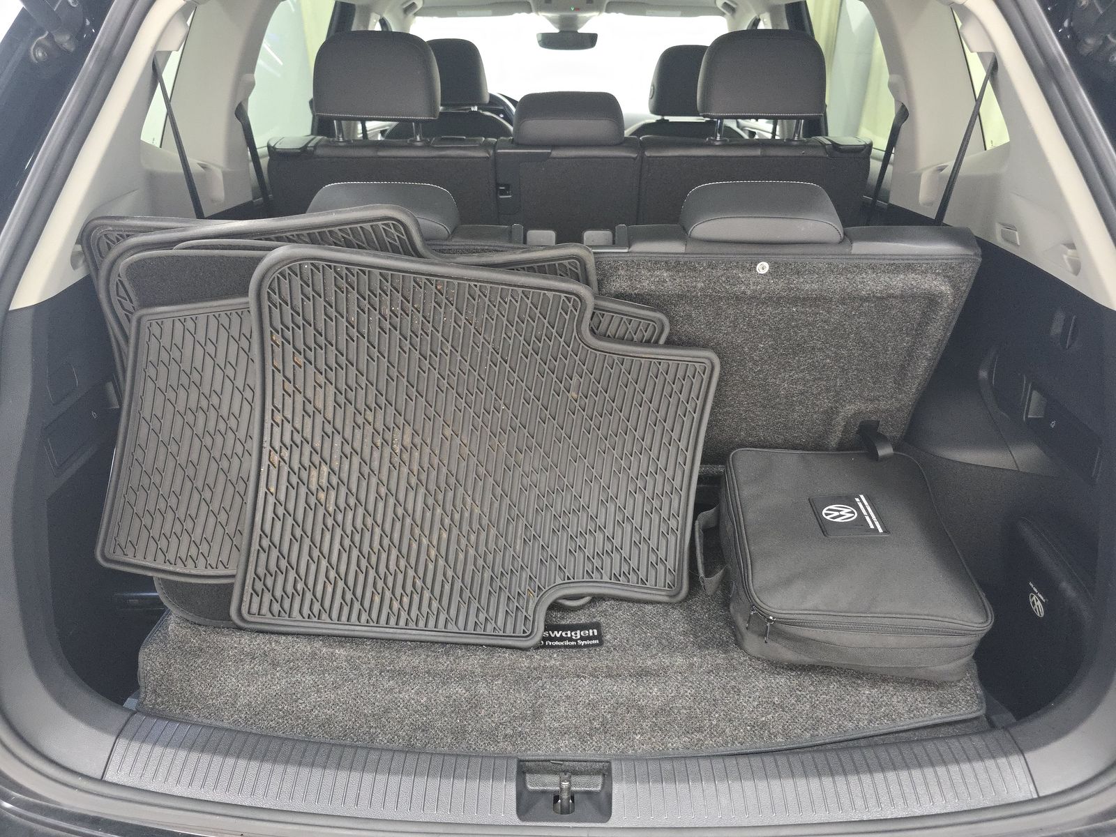 2023 Volkswagen Tiguan 2.0T SE FWD