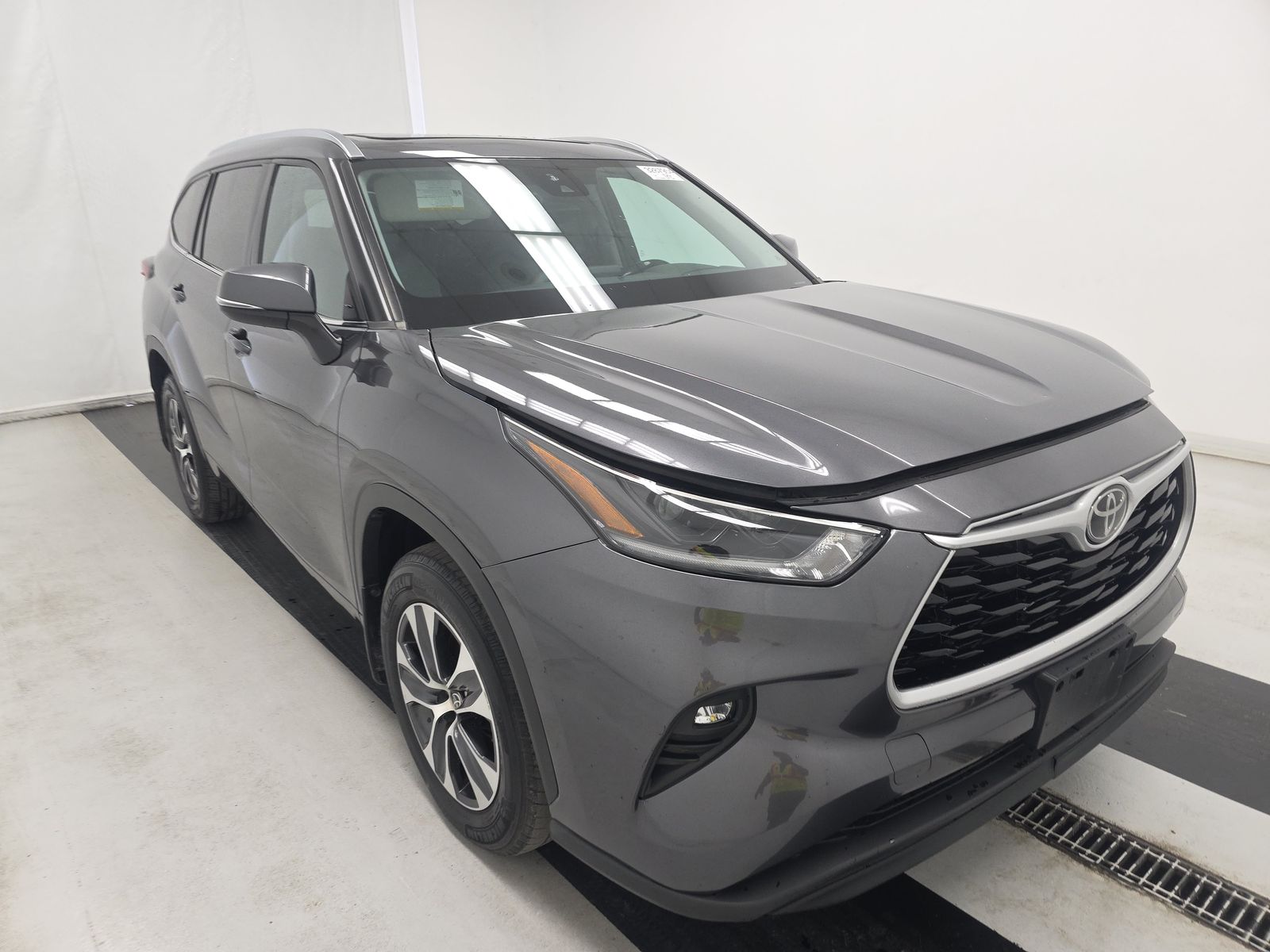 2021 Toyota Highlander XLE AWD