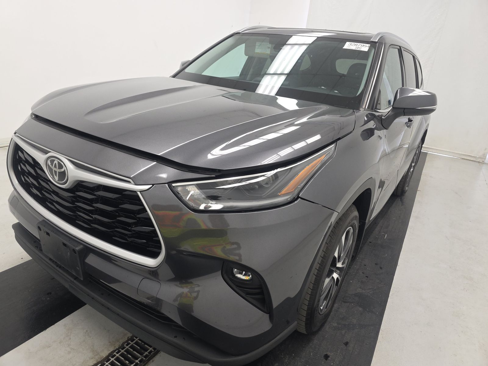 2021 Toyota Highlander XLE AWD