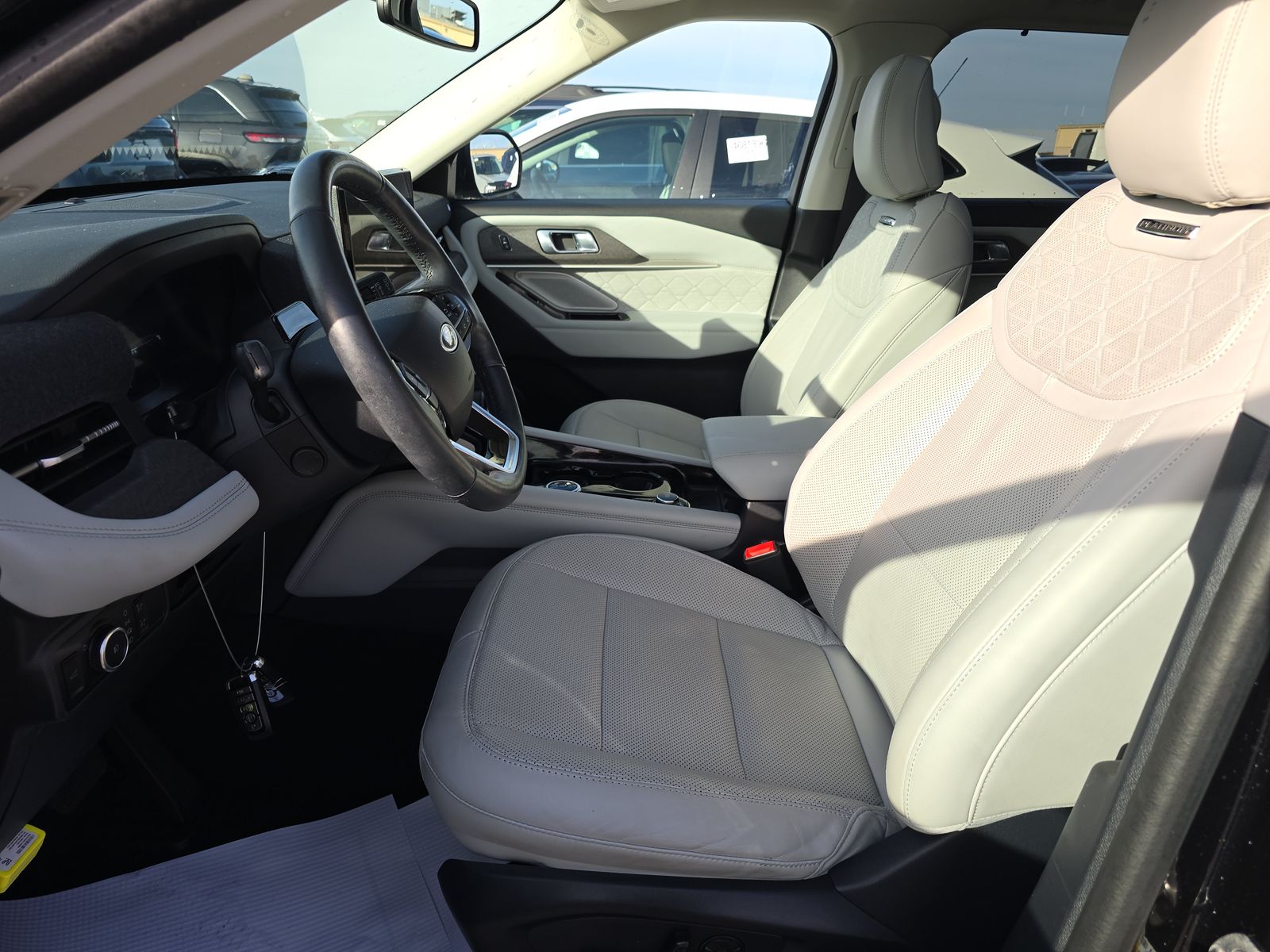 2025 Ford Explorer Platinum AWD