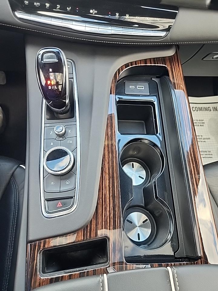 2023 Cadillac Escalade ESV Premium Luxury AWD