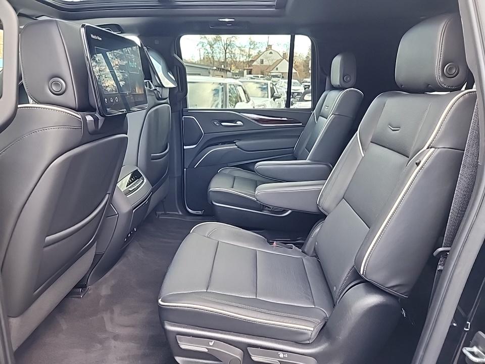 2023 Cadillac Escalade ESV Premium Luxury AWD