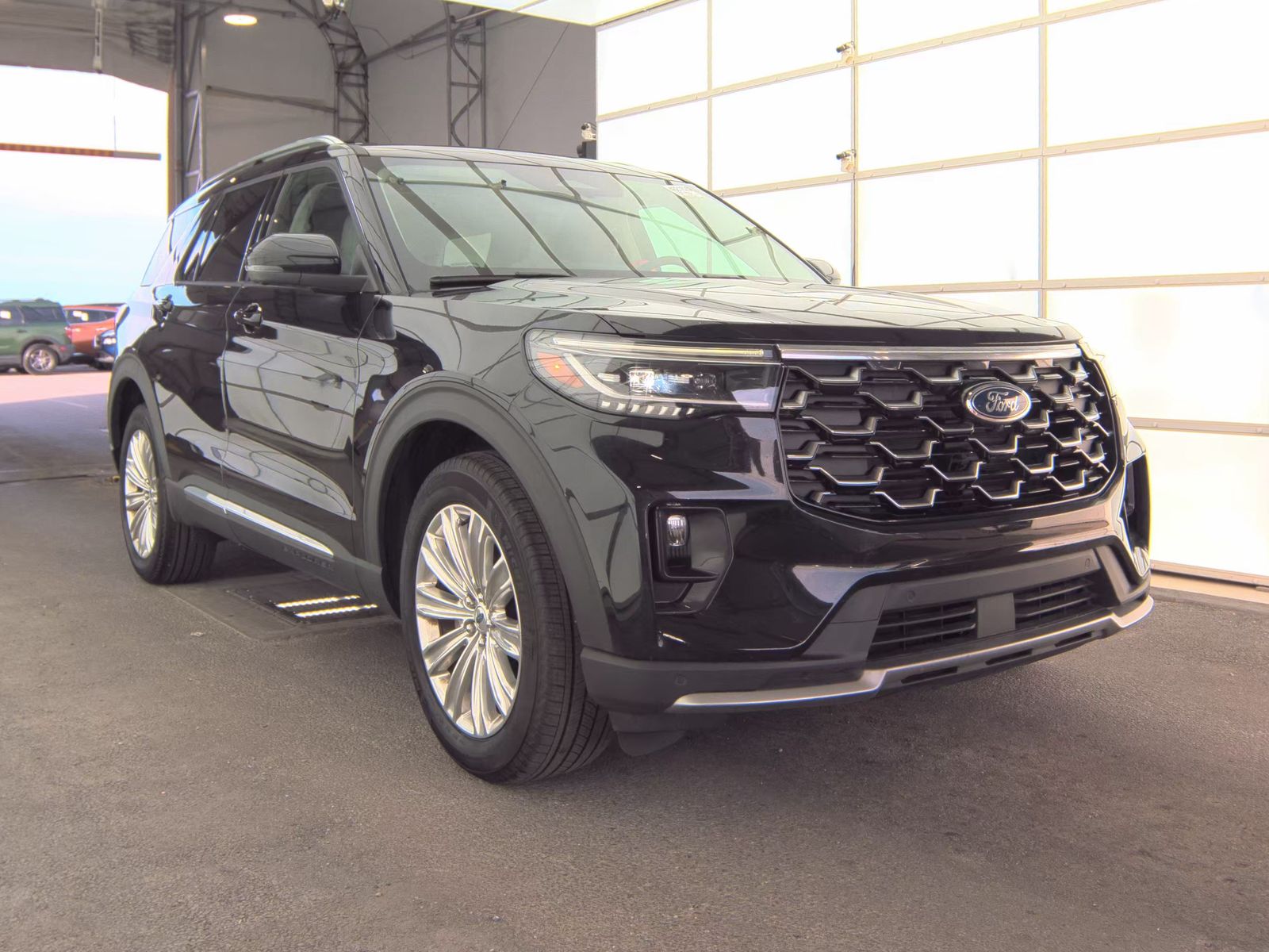 2025 Ford Explorer Platinum AWD