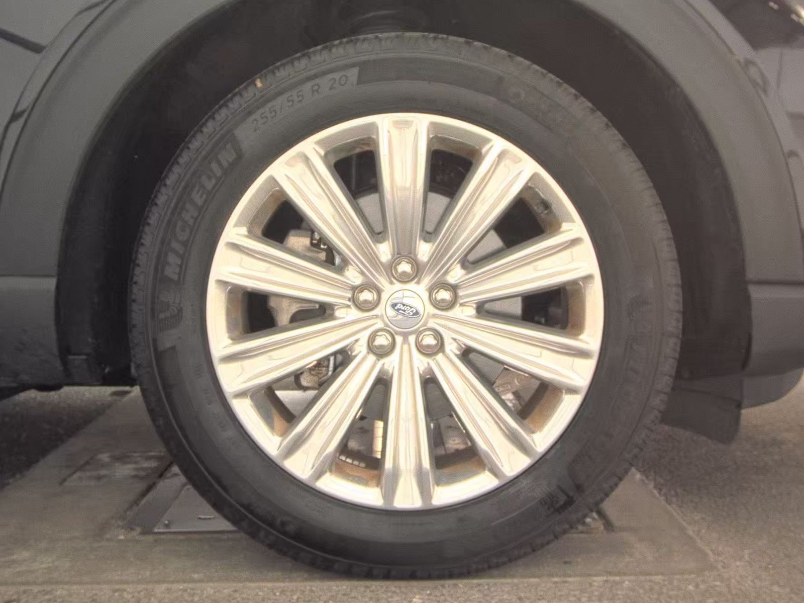 2025 Ford Explorer Platinum AWD