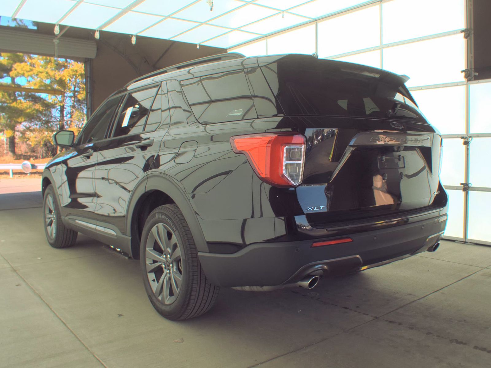 2023 Ford Explorer XLT AWD