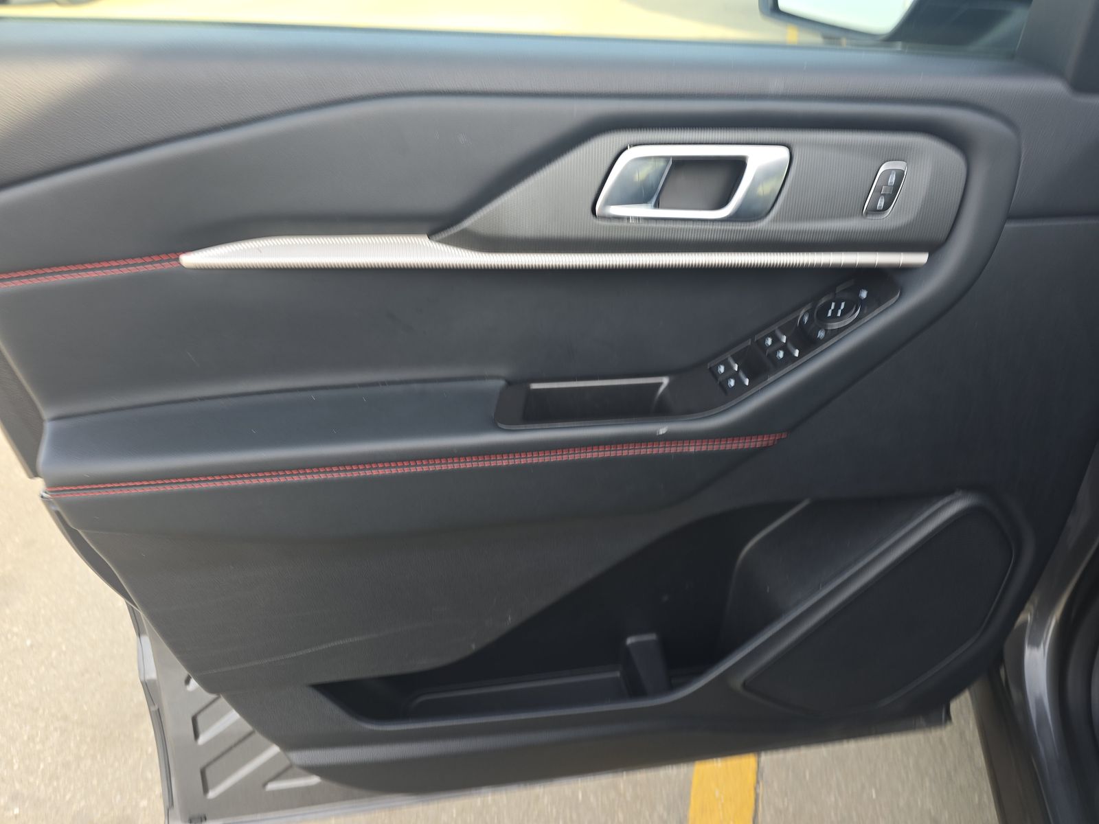 2025 Ford Explorer ST-Line AWD