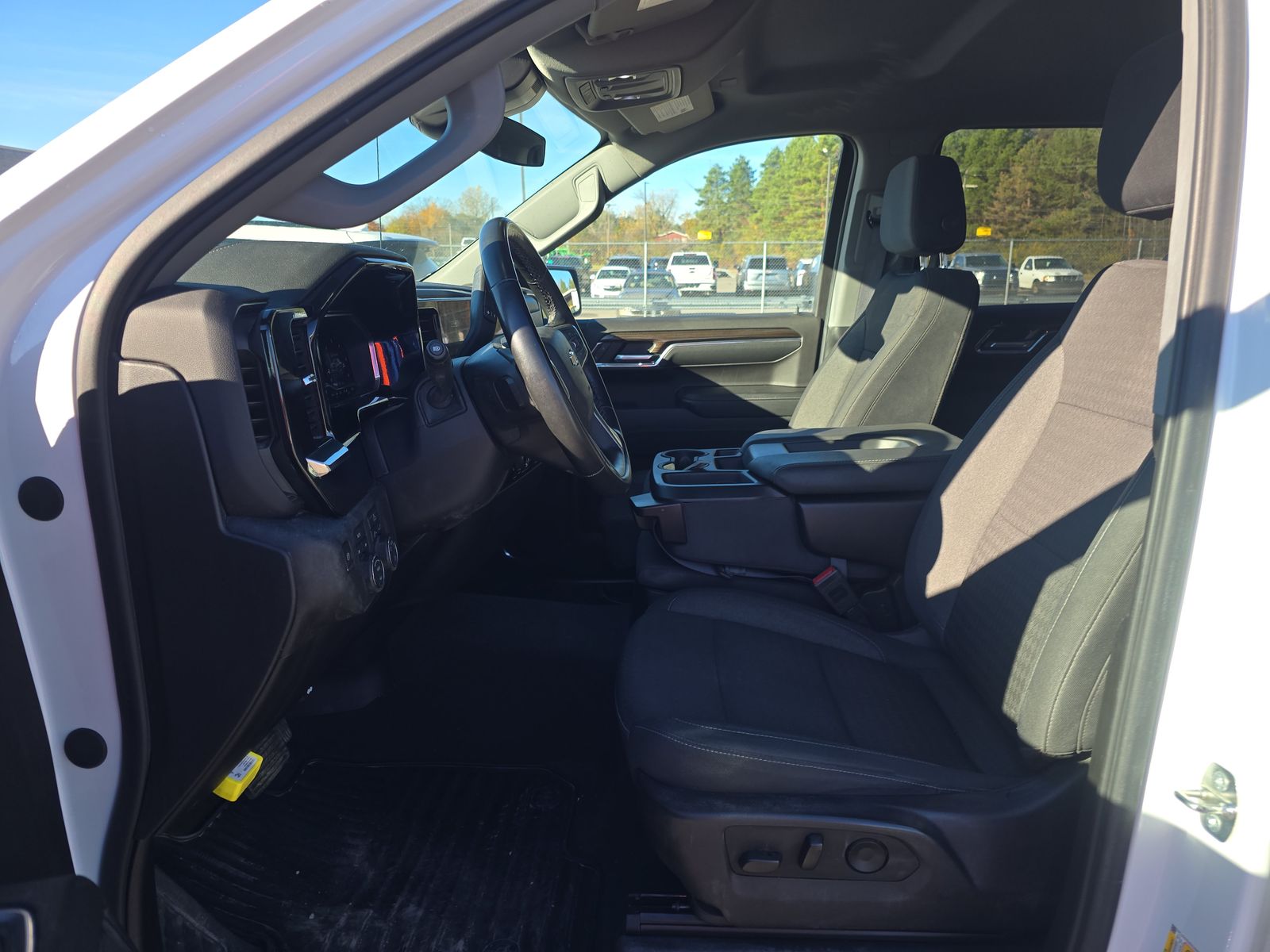 2024 Chevrolet Silverado 1500 LT AWD