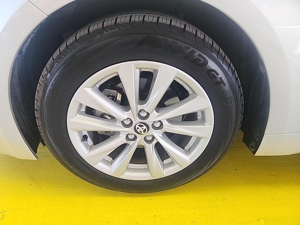 2025 Toyota Corolla SE FWD