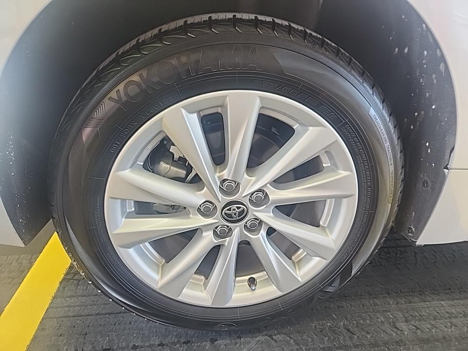 2025 Toyota Corolla SE FWD