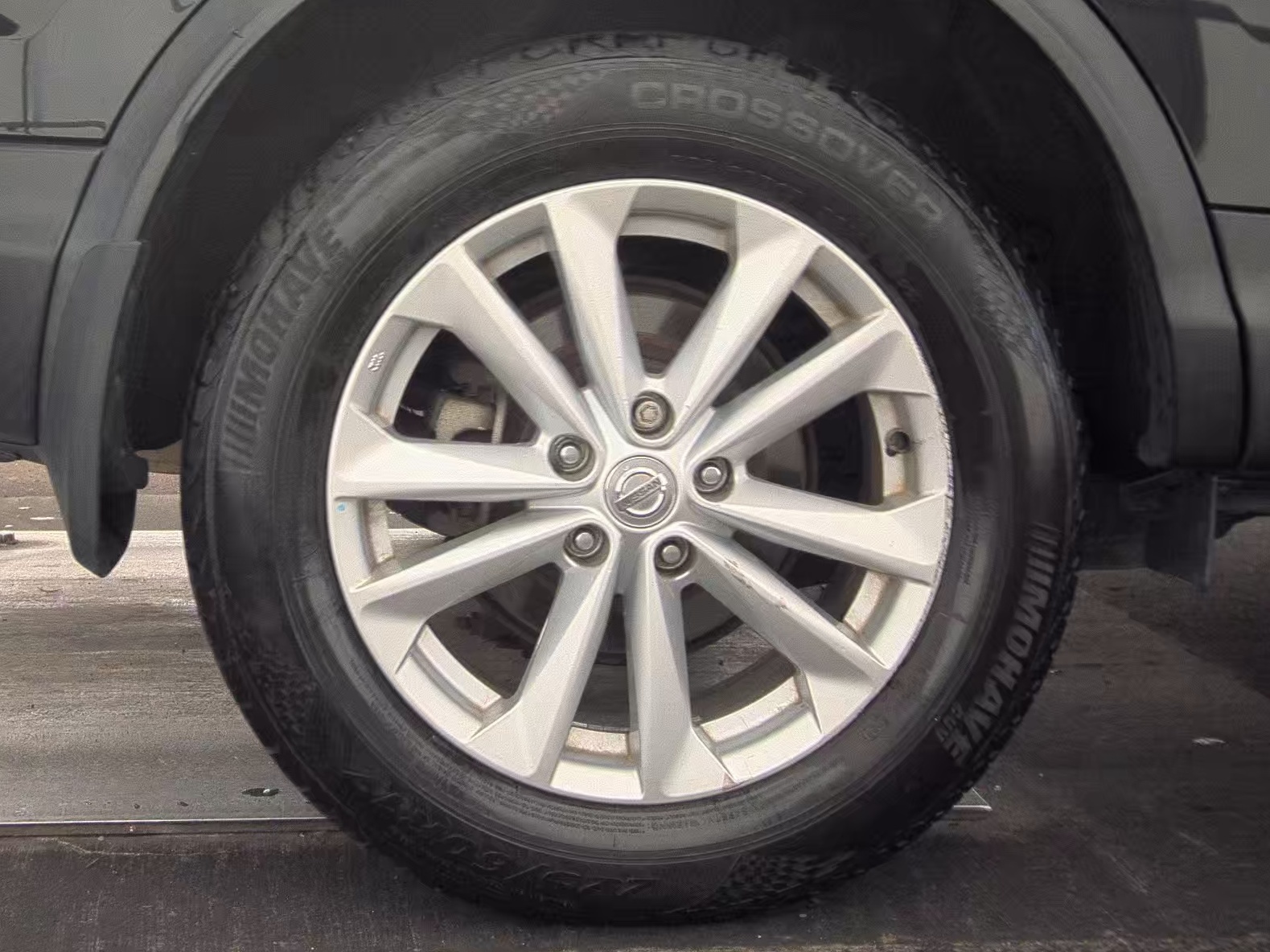 2017 Nissan Rogue Sport SV FWD