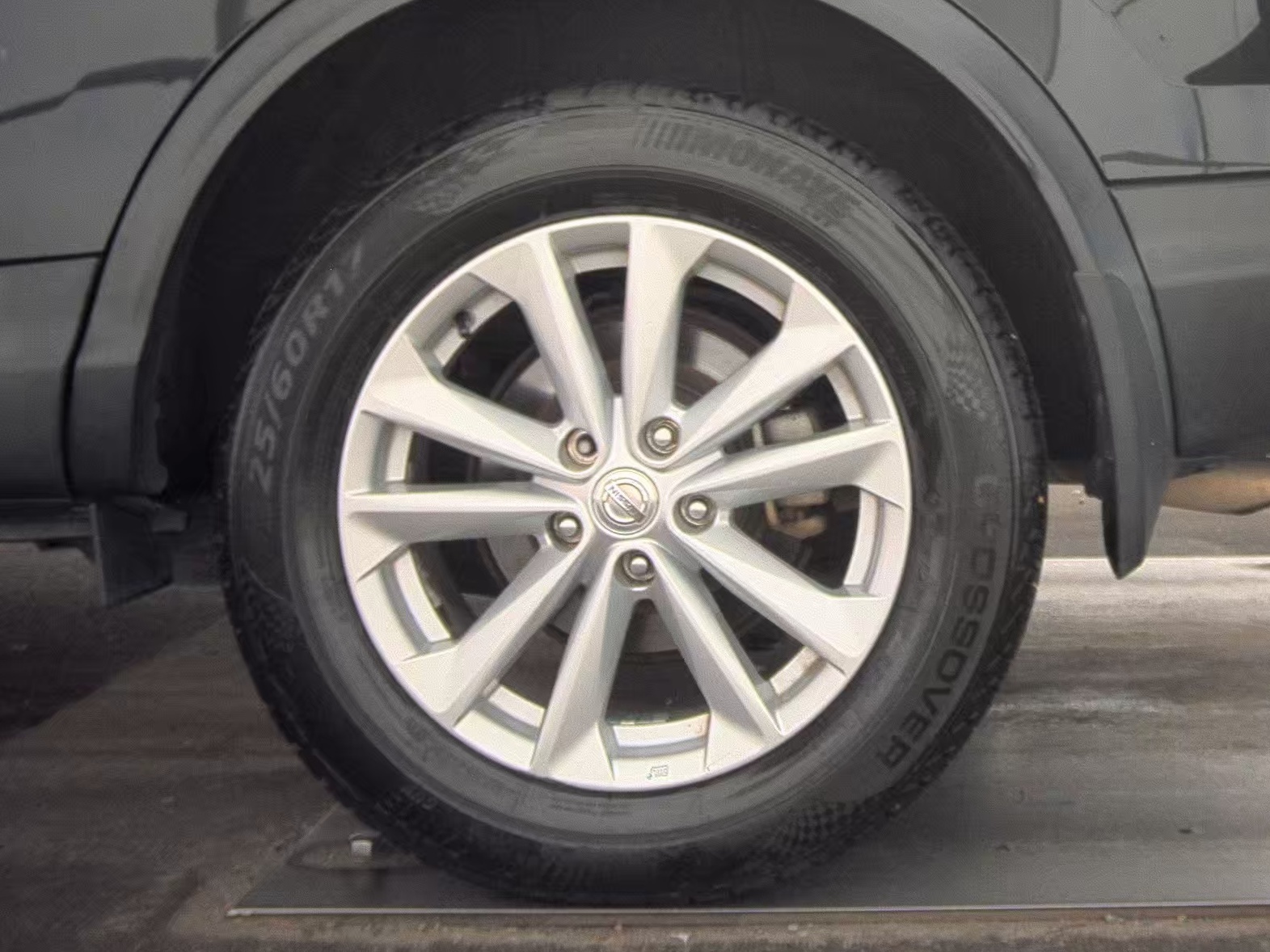 2017 Nissan Rogue Sport SV FWD