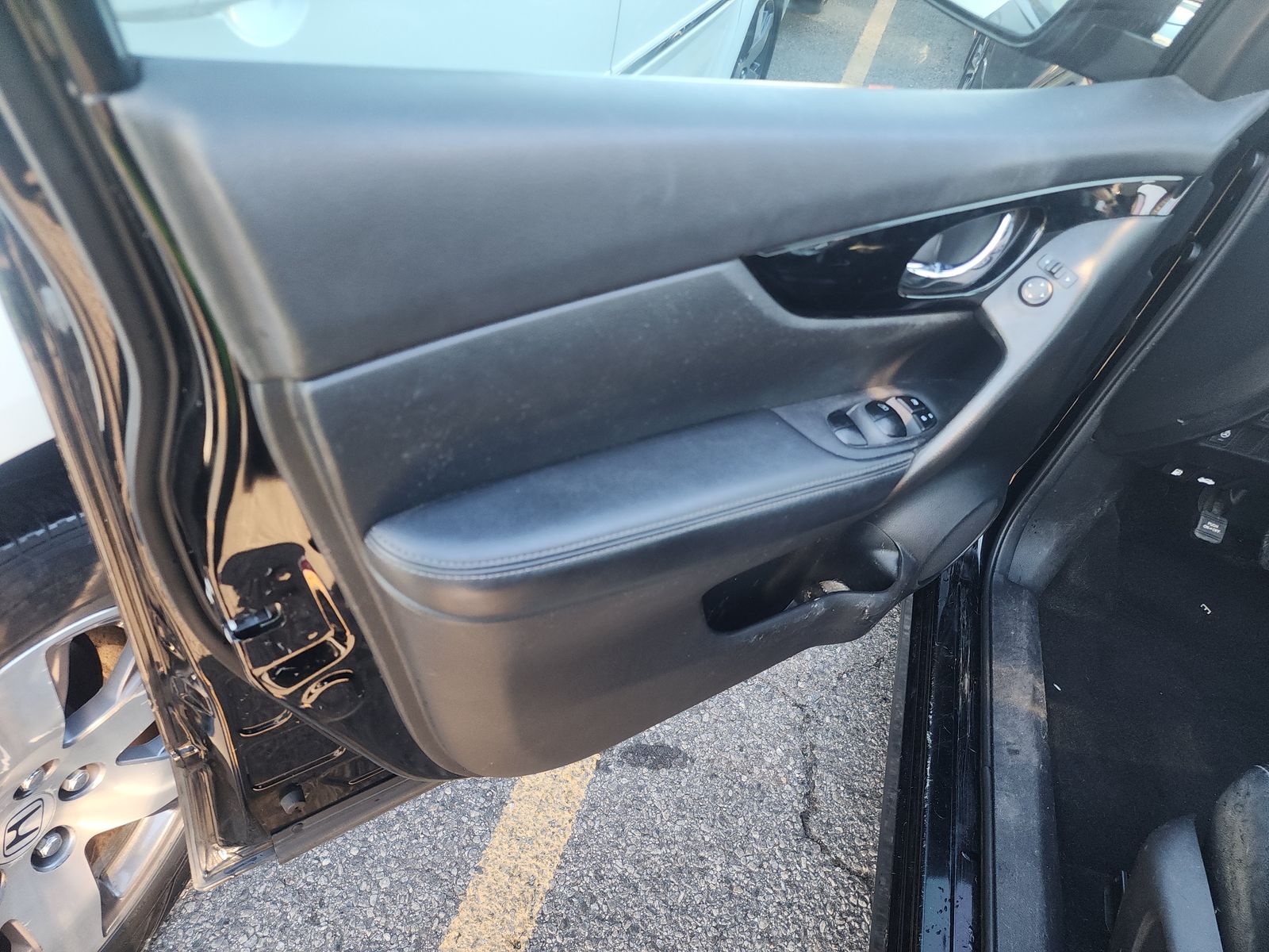 2017 Nissan Rogue Sport SV FWD