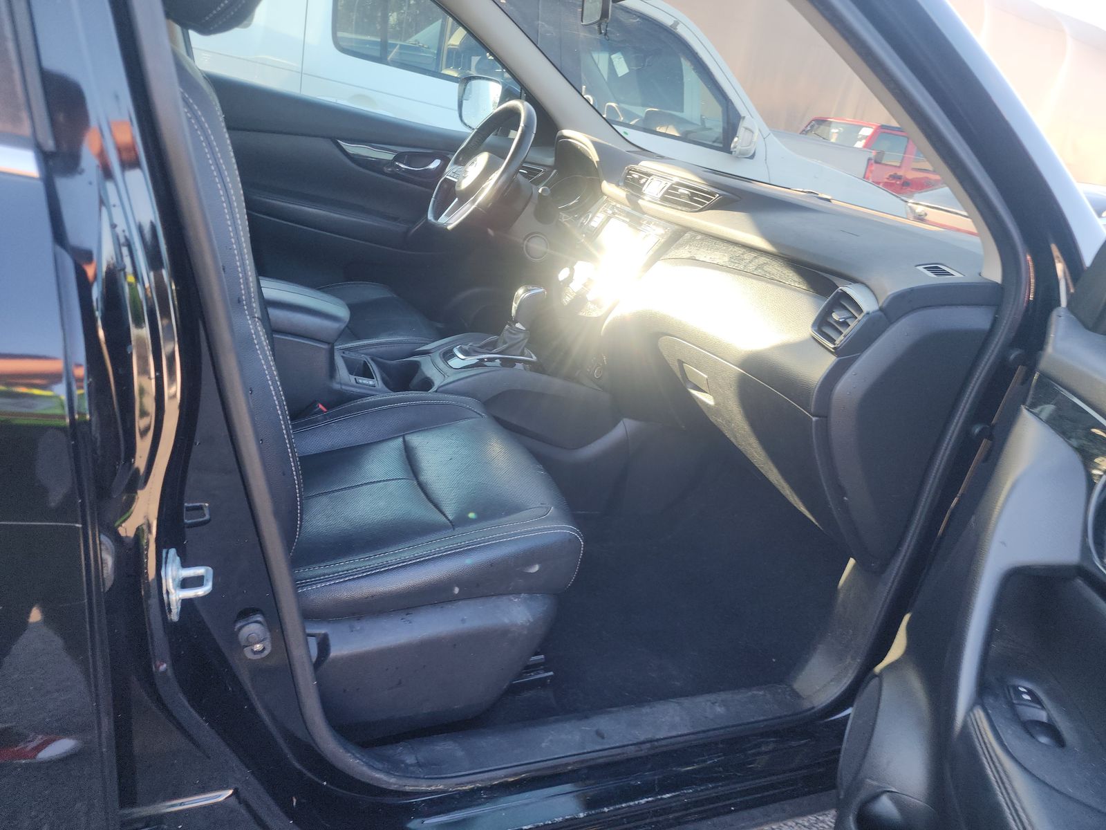 2017 Nissan Rogue Sport SV FWD