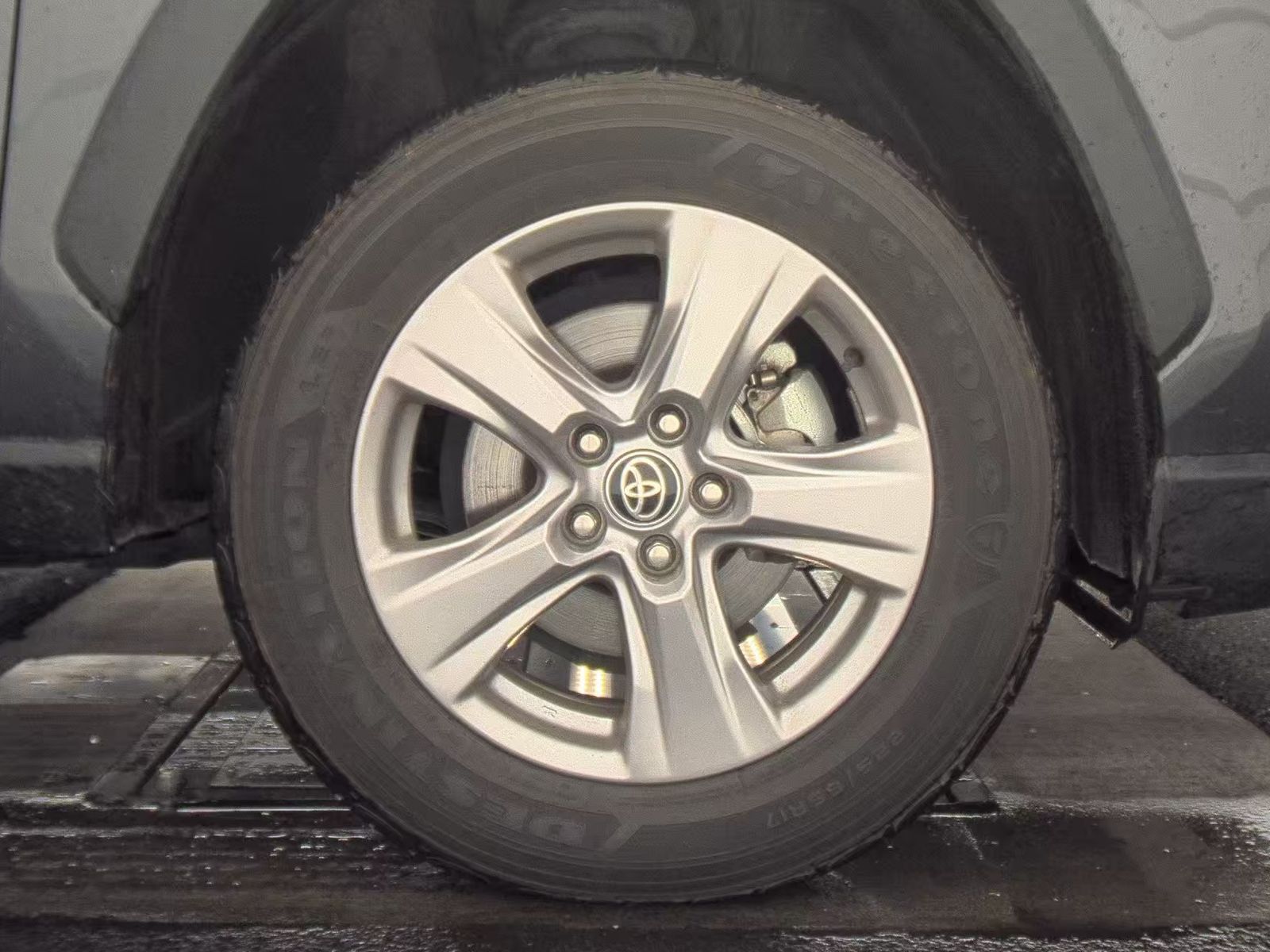 2023 Toyota RAV4 XLE AWD