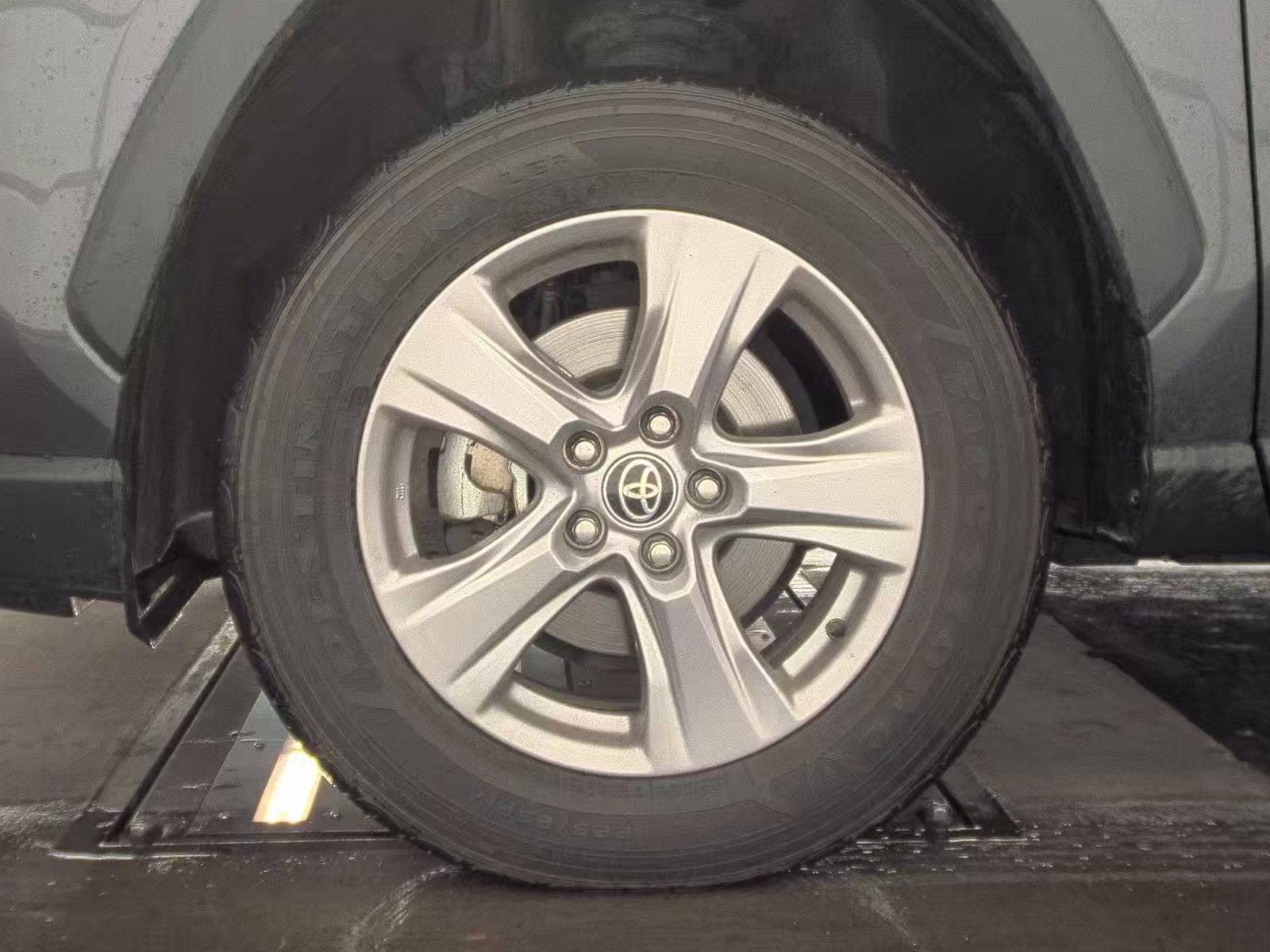 2023 Toyota RAV4 XLE AWD