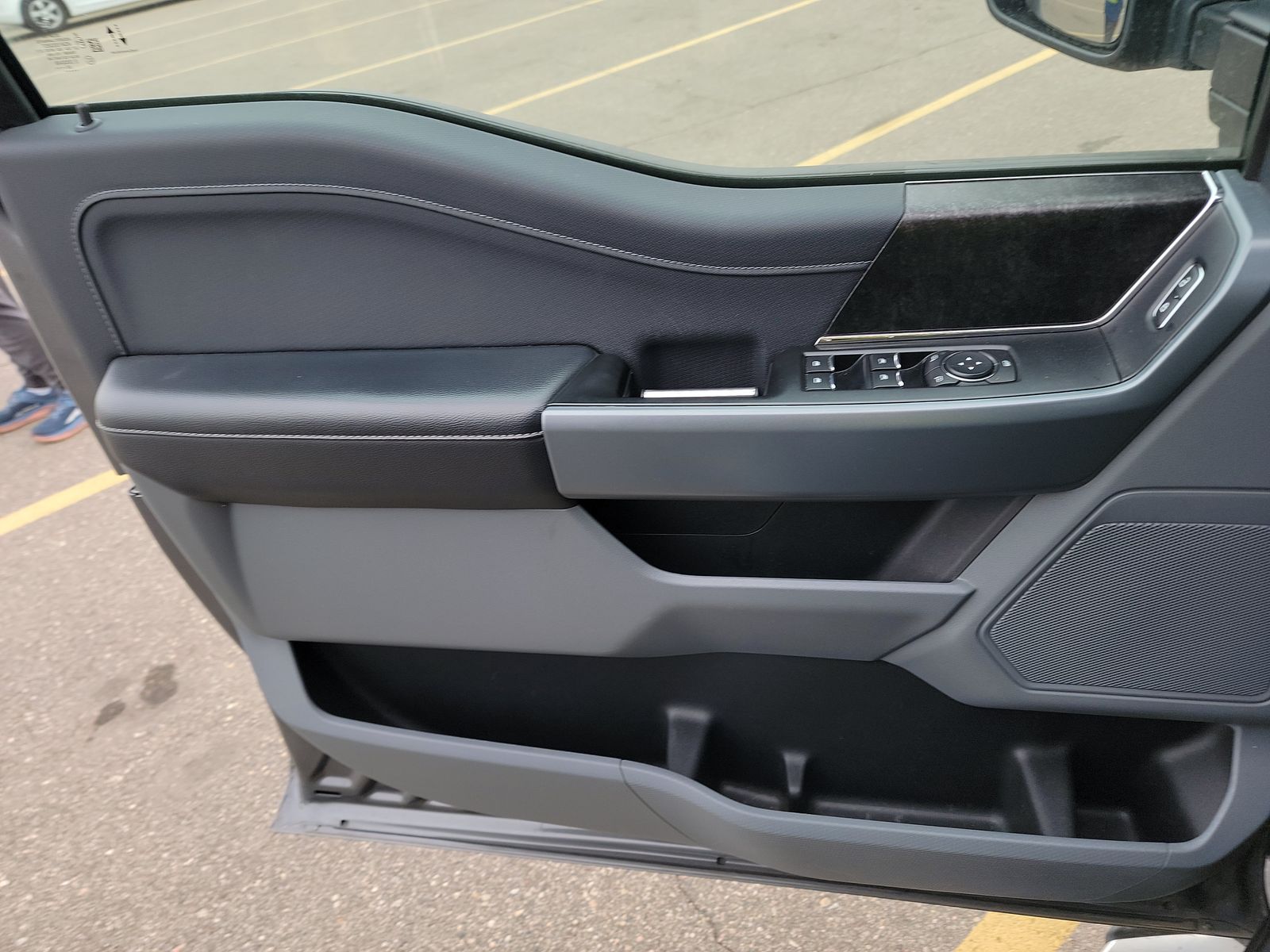 2022 Ford F-150 XLT AWD