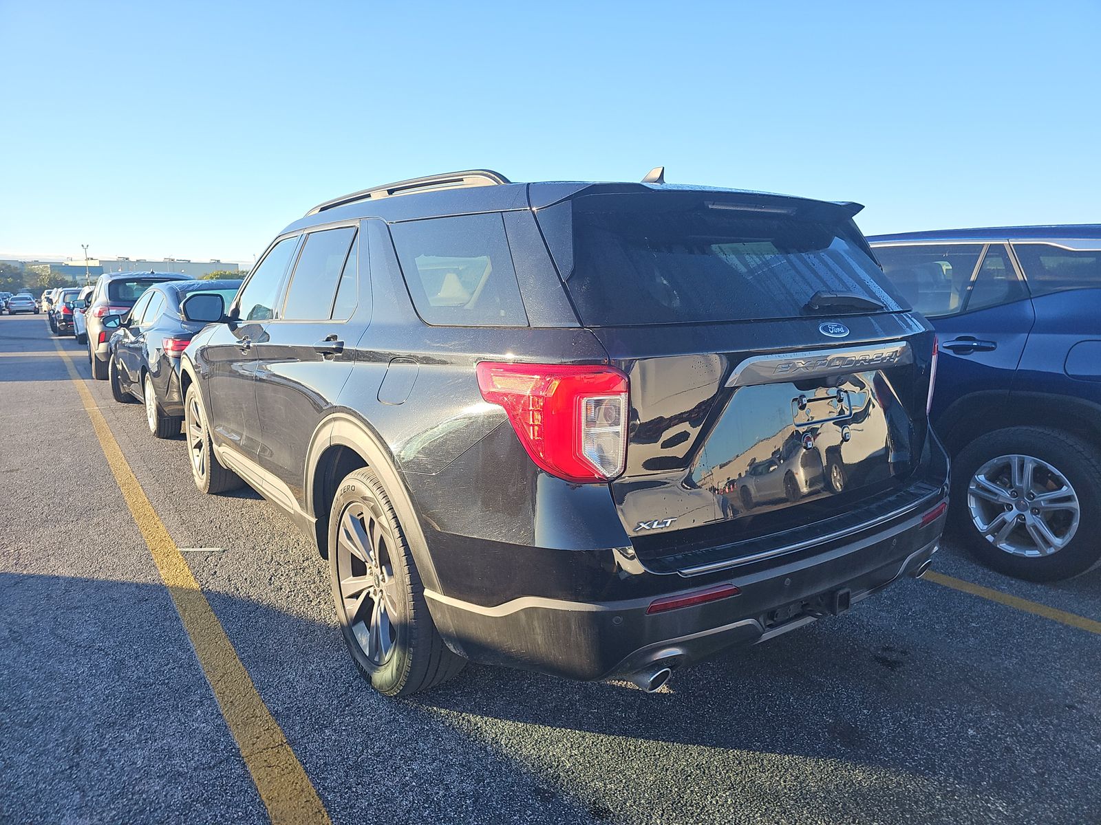 2022 Ford Explorer XLT RWD