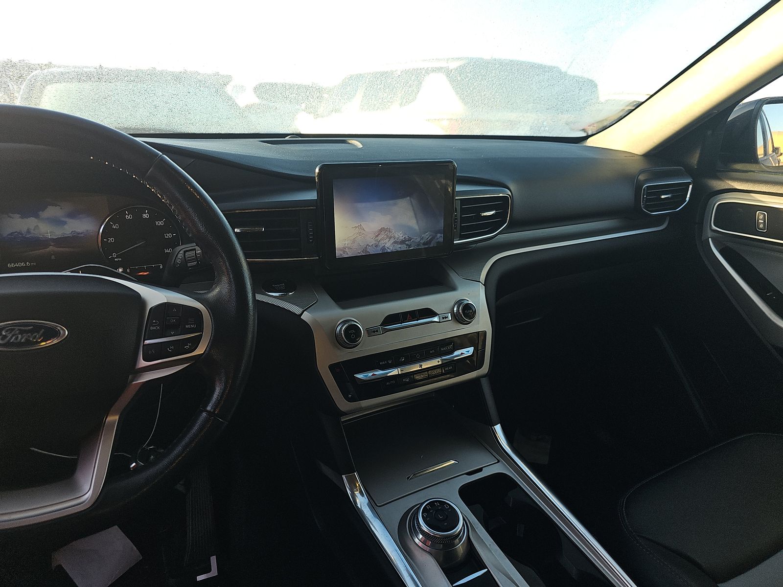 2022 Ford Explorer XLT RWD