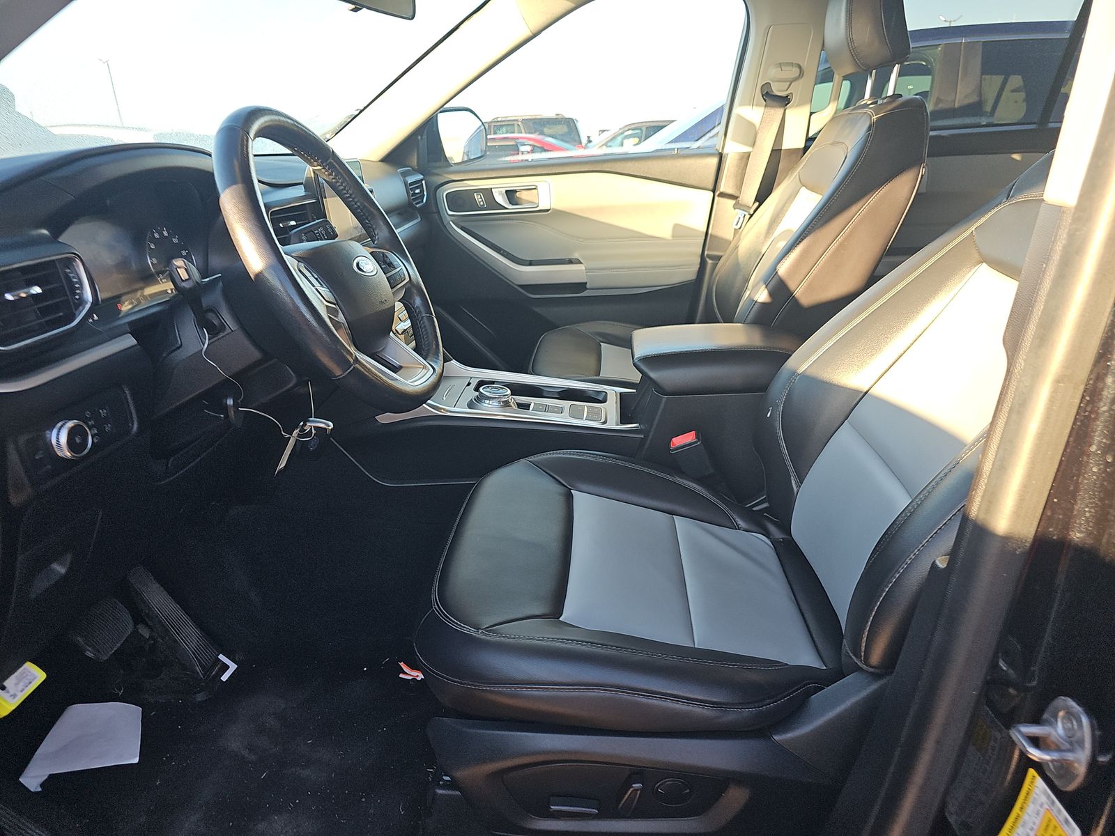 2022 Ford Explorer XLT RWD