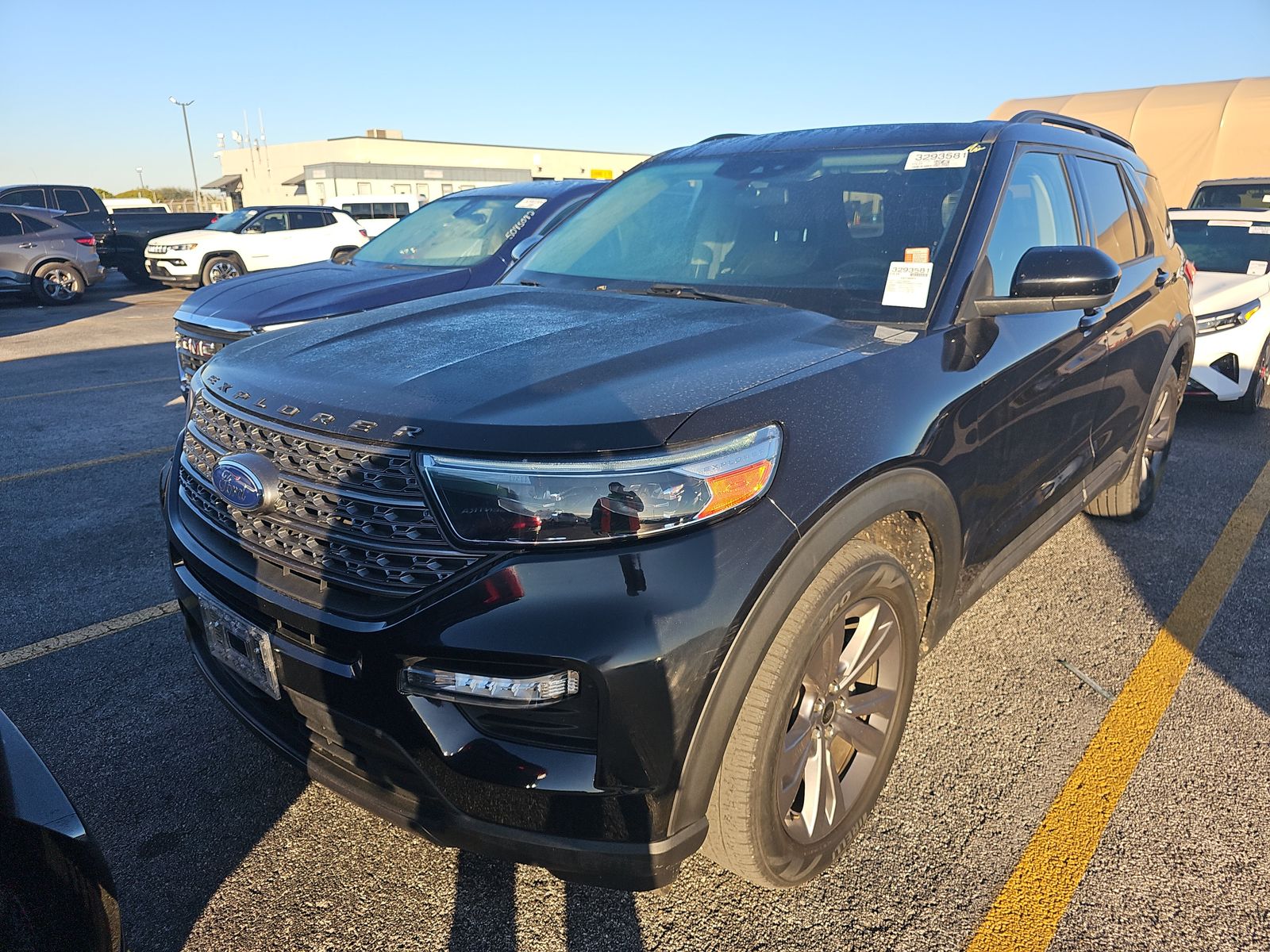 2022 Ford Explorer XLT RWD