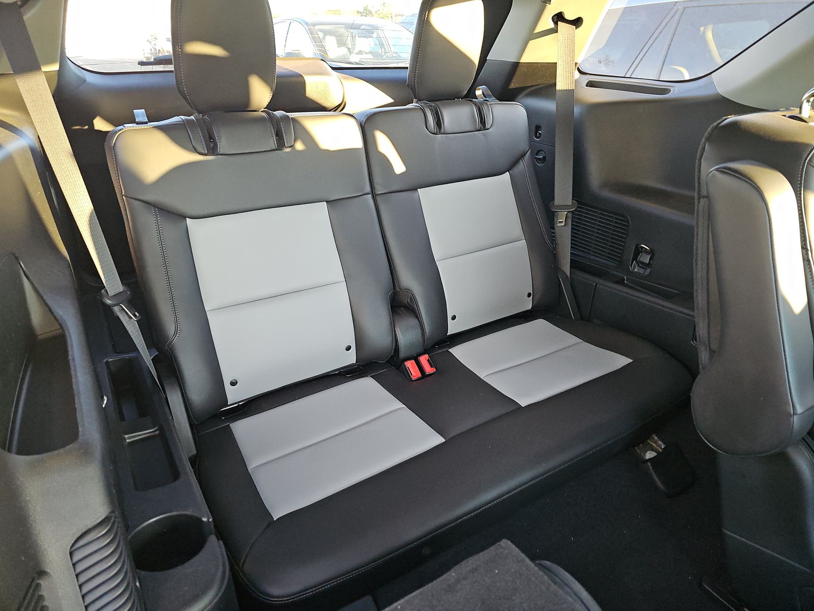 2023 Ford Explorer XLT AWD