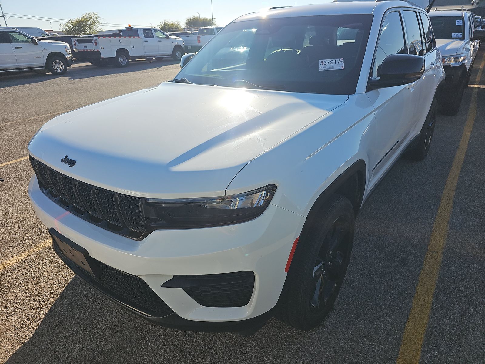 2023 Jeep Grand Cherokee Altitude AWD