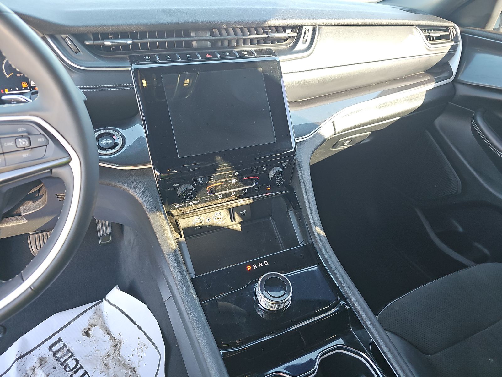 2023 Jeep Grand Cherokee Altitude AWD