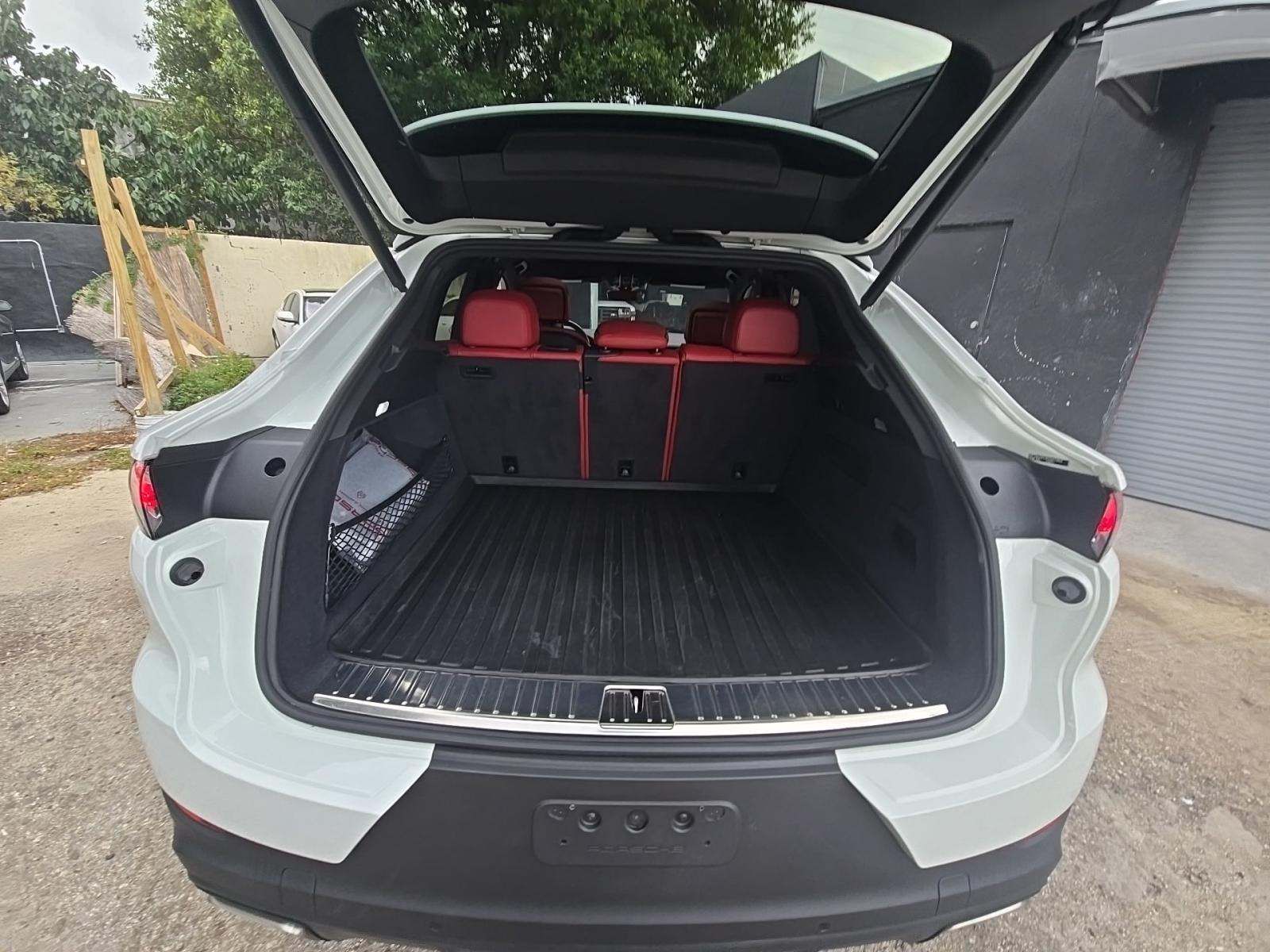 2023 Porsche Cayenne Base AWD