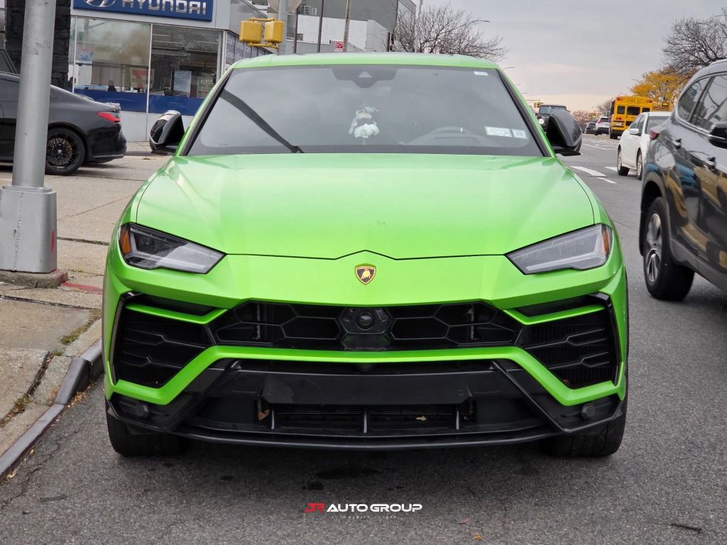 2022 Lamborghini Urus Base AWD