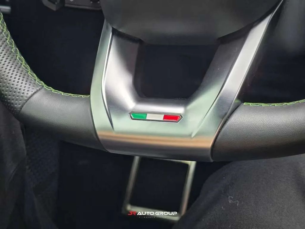 2022 Lamborghini Urus Base AWD