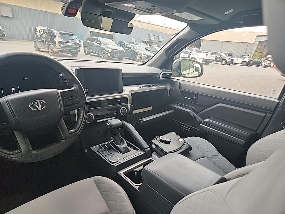 2024 Toyota Tacoma SR5 RWD