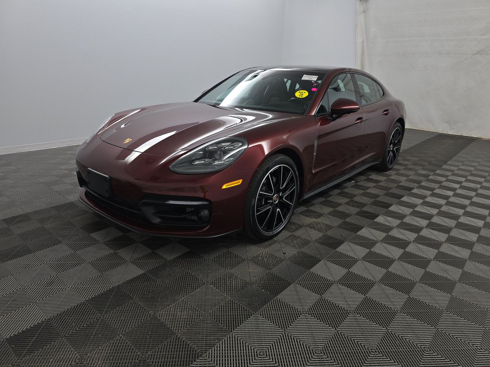 2023 Porsche Panamera 4 Platinum Edition AWD