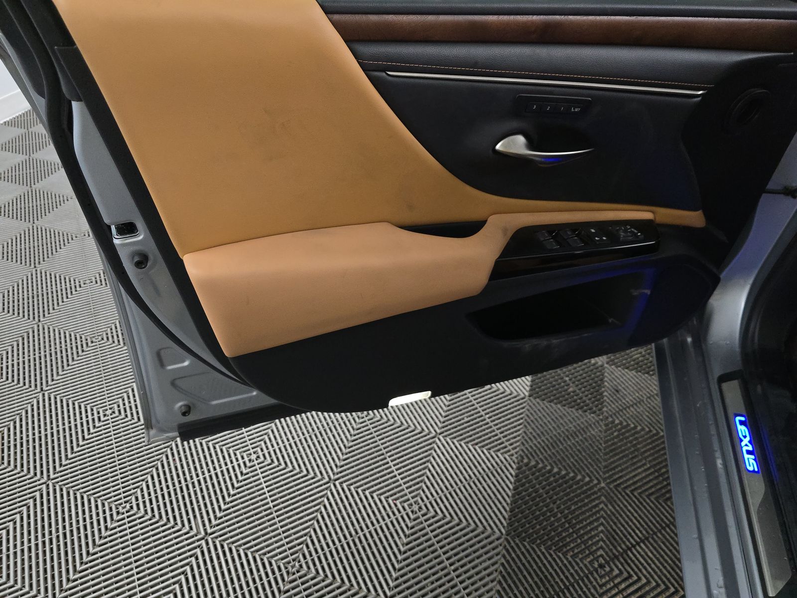 2022 Lexus ES ES 300h FWD