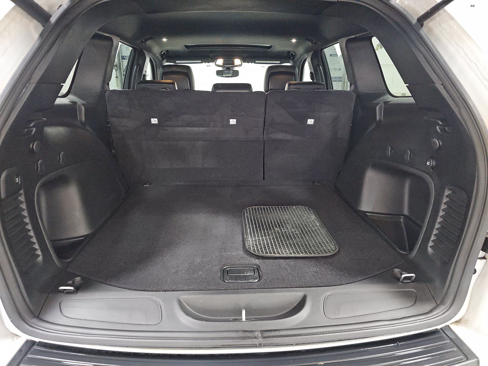 2022 Jeep Grand Cherokee Laredo X AWD