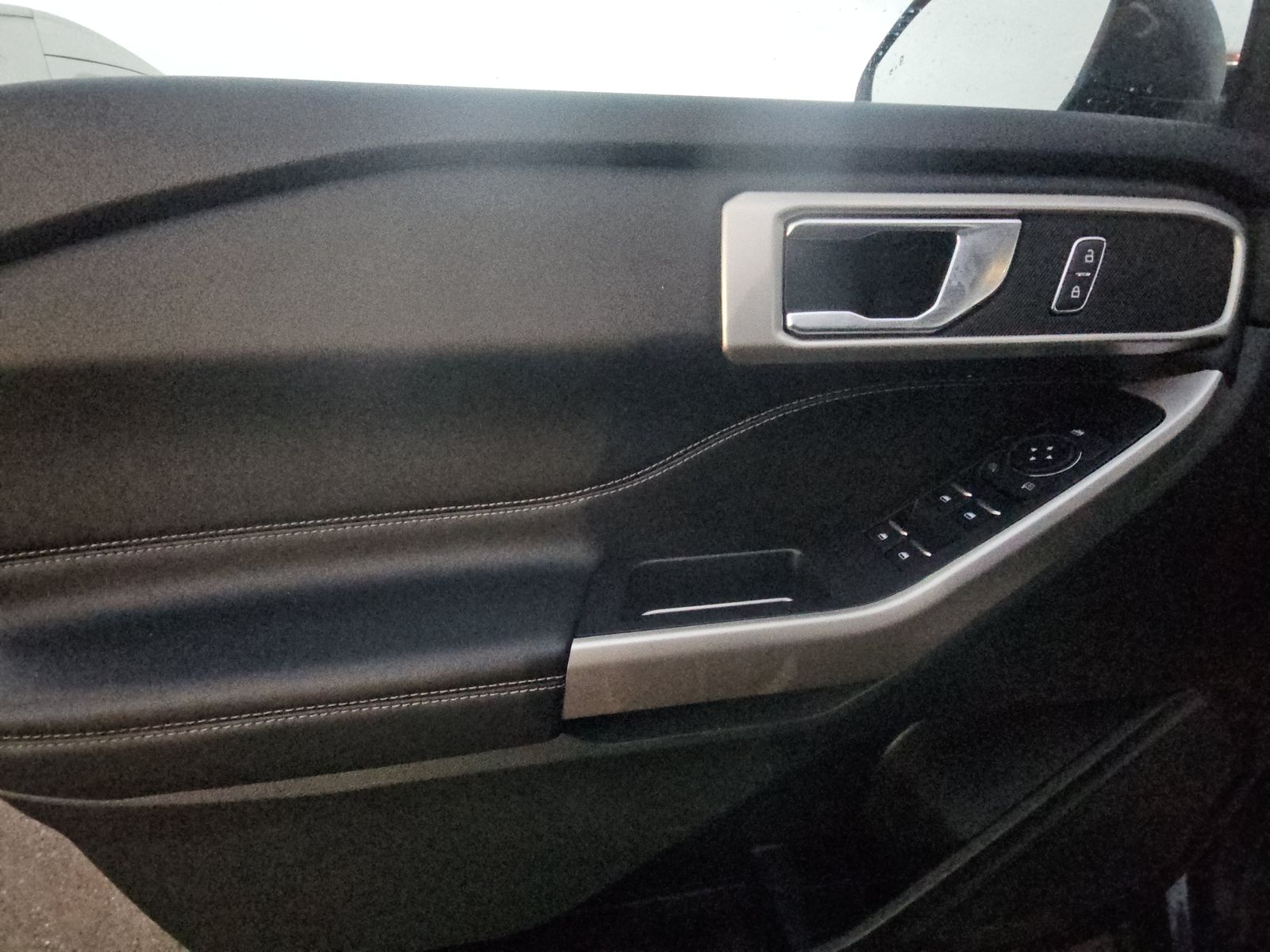 2023 Ford Explorer XLT AWD