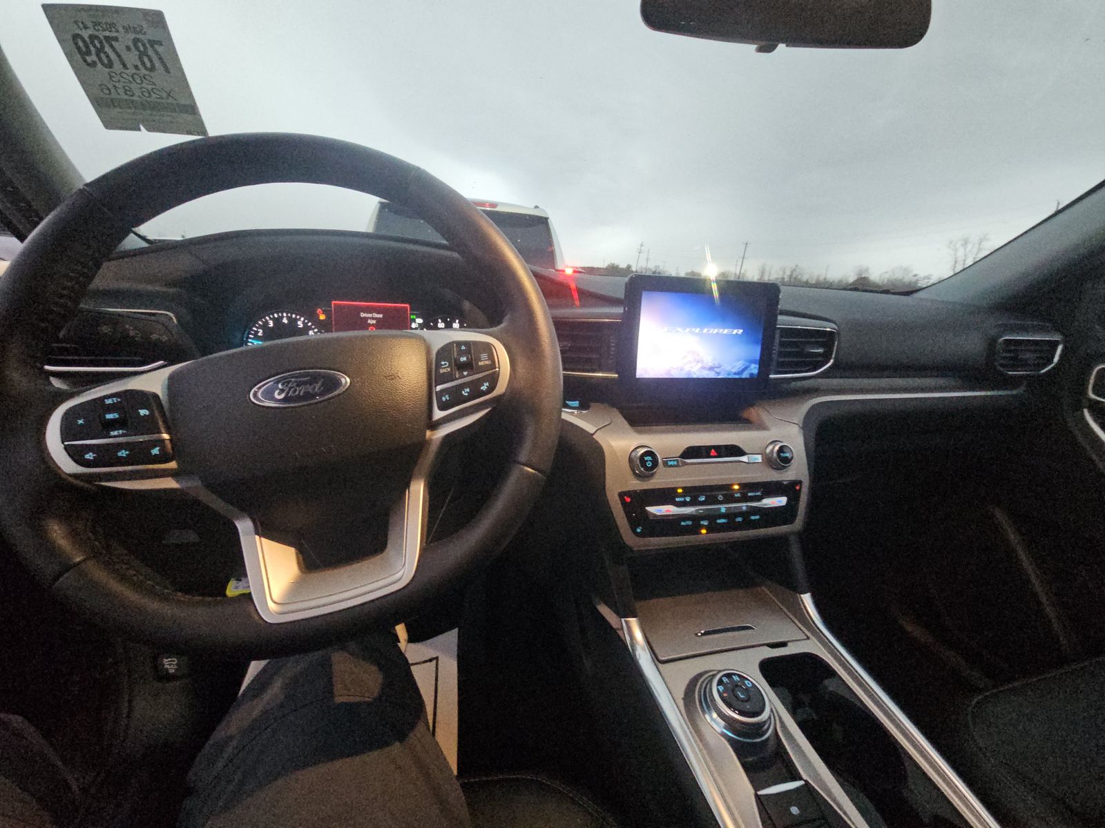 2023 Ford Explorer XLT AWD