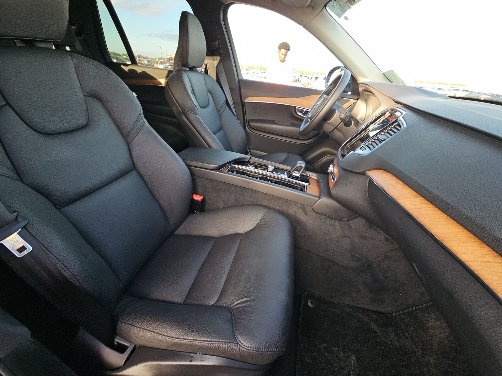 2025 Volvo XC90 B6 Plus AWD